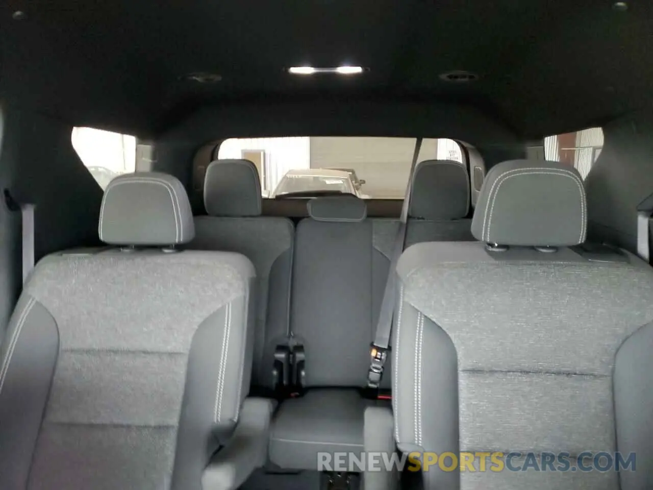 10 Photograph of a damaged car 1GNEVGKS4RJ167409 CHEVROLET TRAVERSE 2024