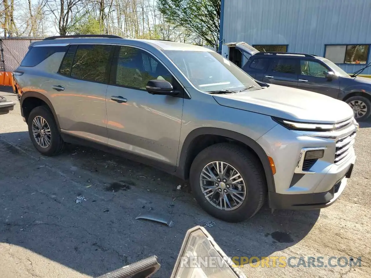 4 Photograph of a damaged car 1GNEVGKS5RJ189421 CHEVROLET TRAVERSE 2024