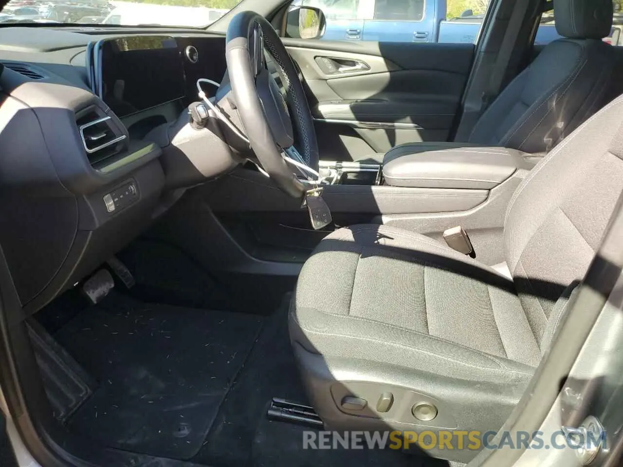 7 Photograph of a damaged car 1GNEVGKS5RJ189421 CHEVROLET TRAVERSE 2024