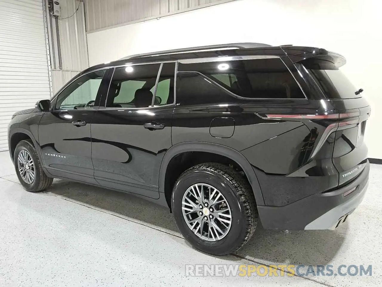 2 Фотография поврежденного автомобиля 1GNEVGKS9RJ174274 CHEVROLET TRAVERSE 2024