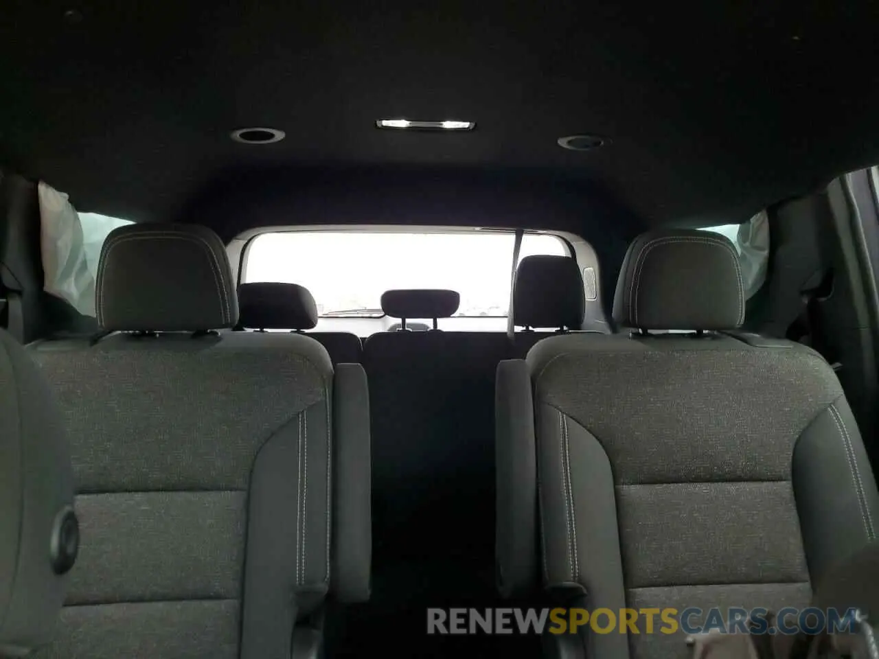 10 Photograph of a damaged car 1GNEVGKS9RJ181144 CHEVROLET TRAVERSE 2024