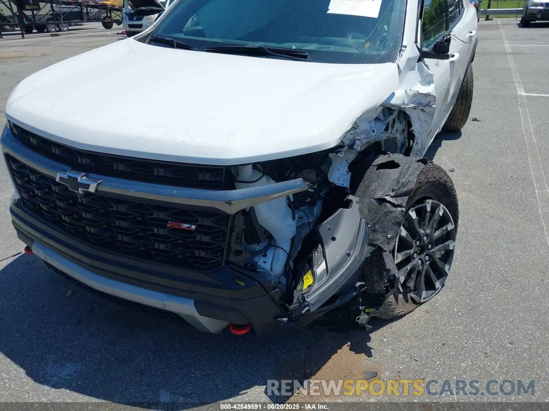 6 Photograph of a damaged car 1GNEVJKS0RJ143833 CHEVROLET TRAVERSE 2024