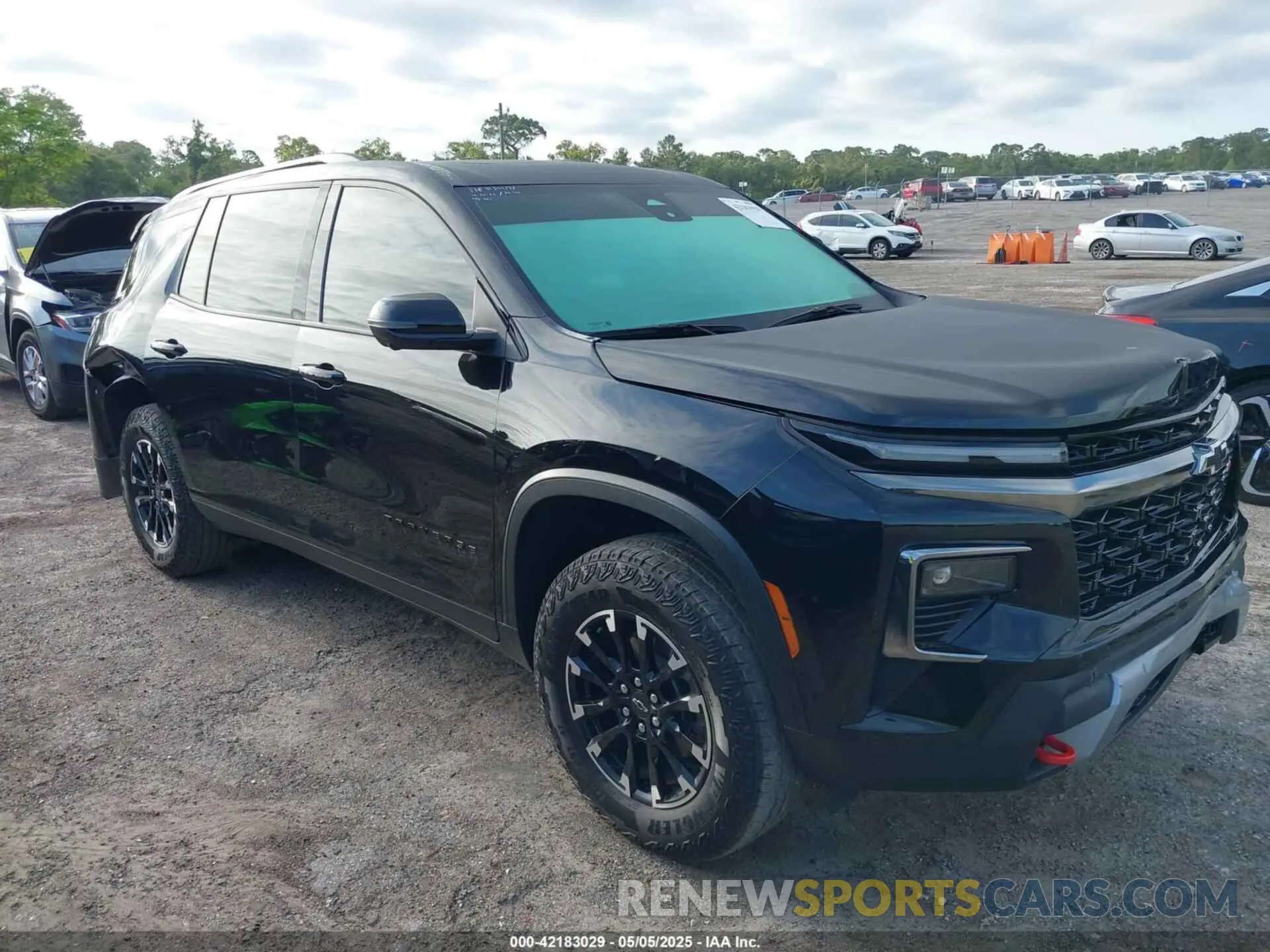 1 Фотография поврежденного автомобиля 1GNEVJKS2RJ148970 CHEVROLET TRAVERSE 2024