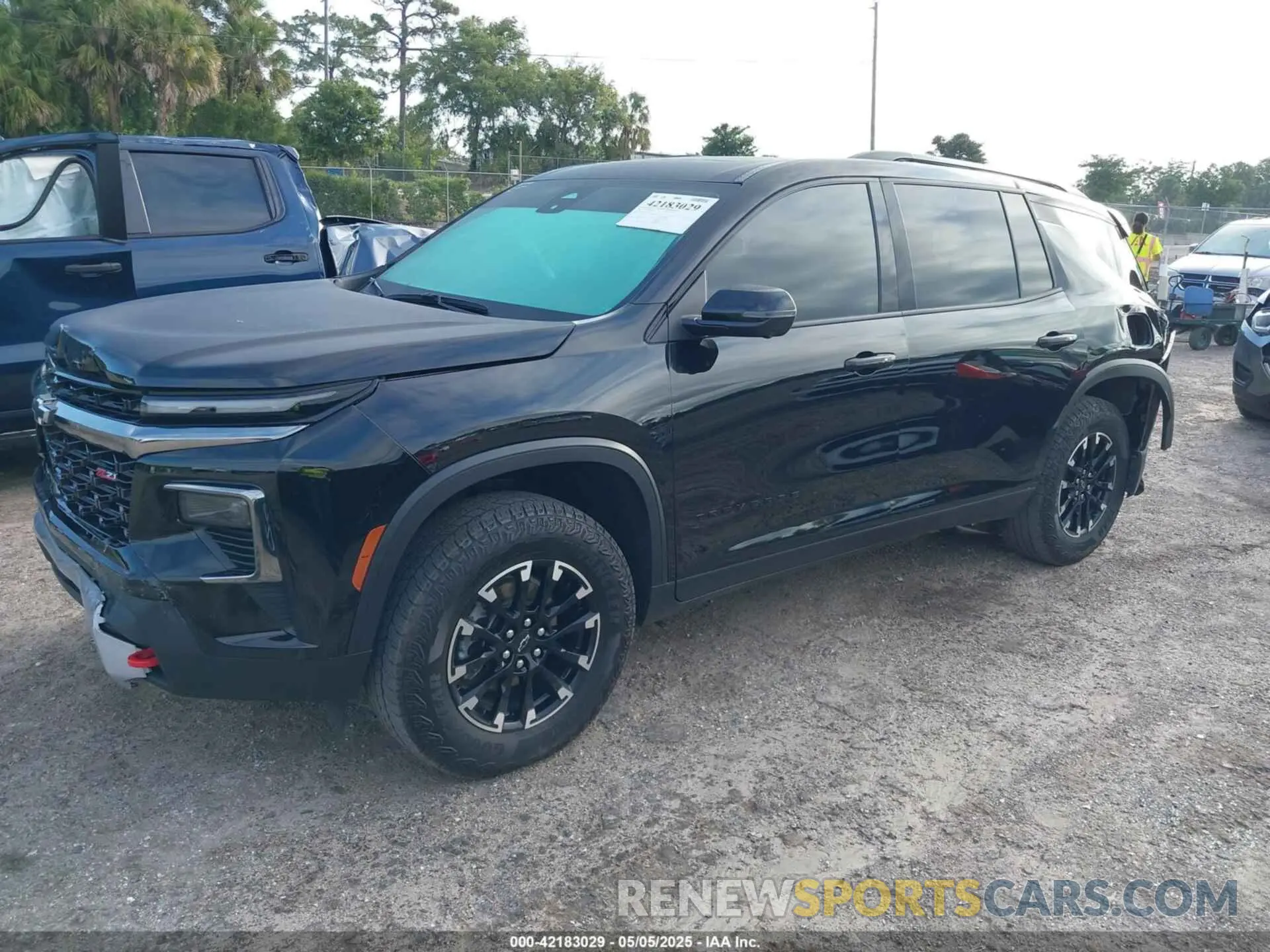 2 Фотография поврежденного автомобиля 1GNEVJKS2RJ148970 CHEVROLET TRAVERSE 2024