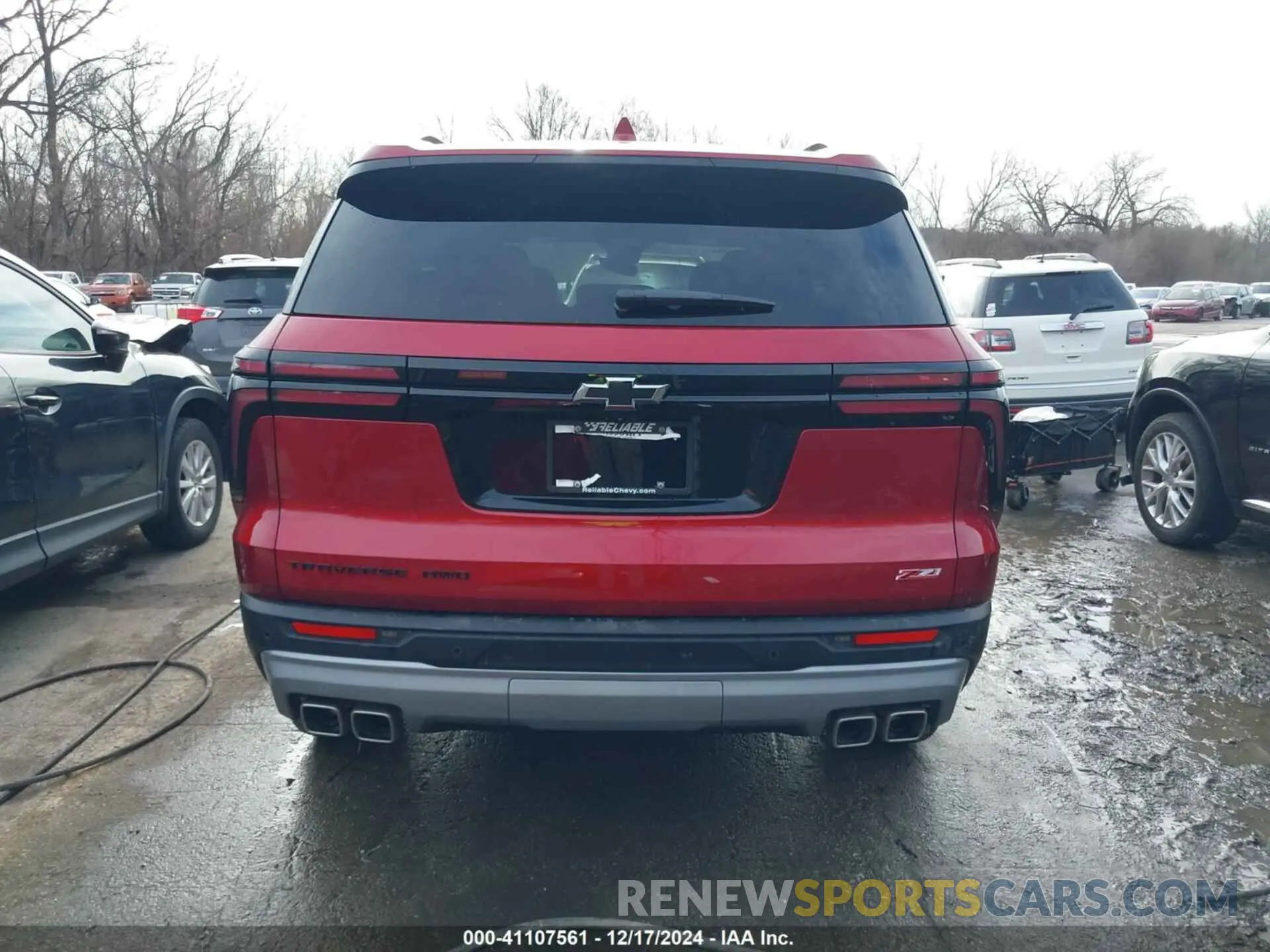 17 Фотография поврежденного автомобиля 1GNEVJKS2RJ237115 CHEVROLET TRAVERSE 2024