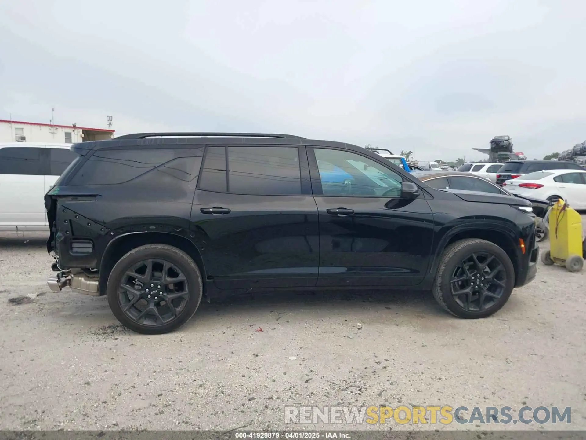 14 Фотография поврежденного автомобиля 1GNEVLKSXRJ154463 CHEVROLET TRAVERSE 2024