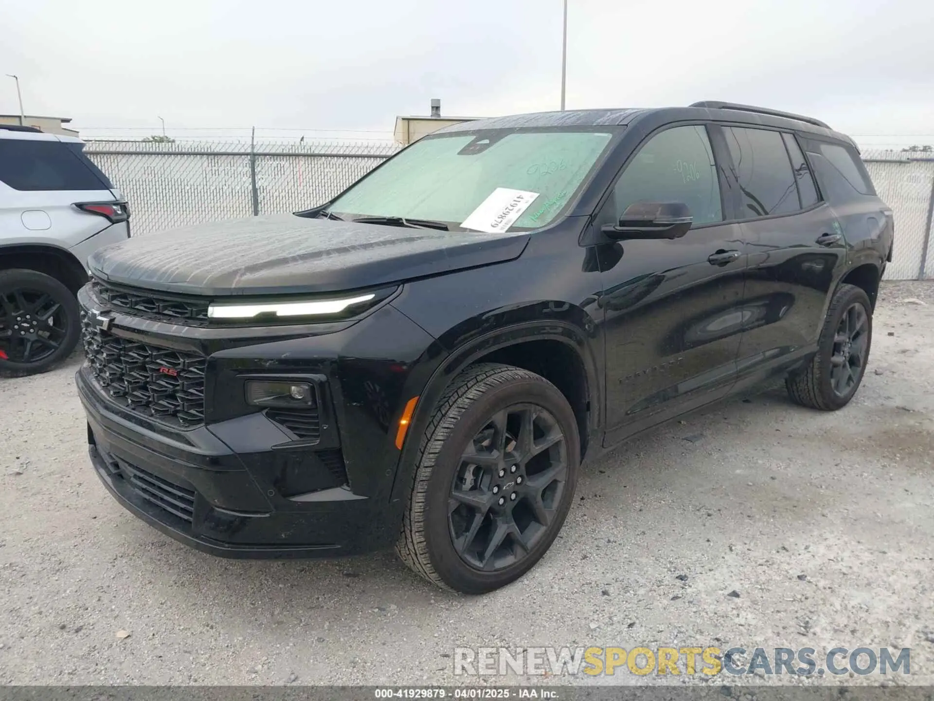 2 Фотография поврежденного автомобиля 1GNEVLKSXRJ154463 CHEVROLET TRAVERSE 2024