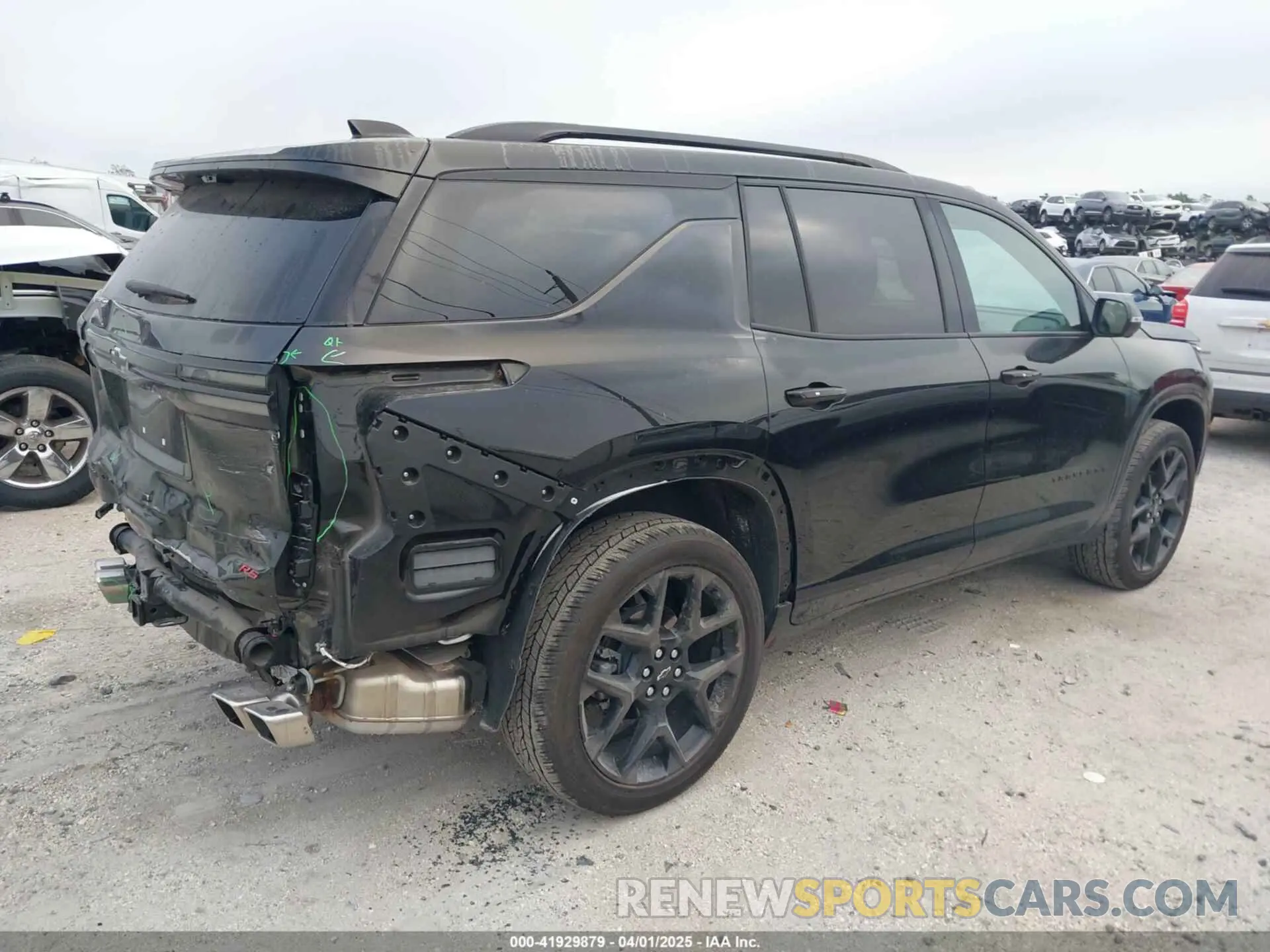4 Фотография поврежденного автомобиля 1GNEVLKSXRJ154463 CHEVROLET TRAVERSE 2024