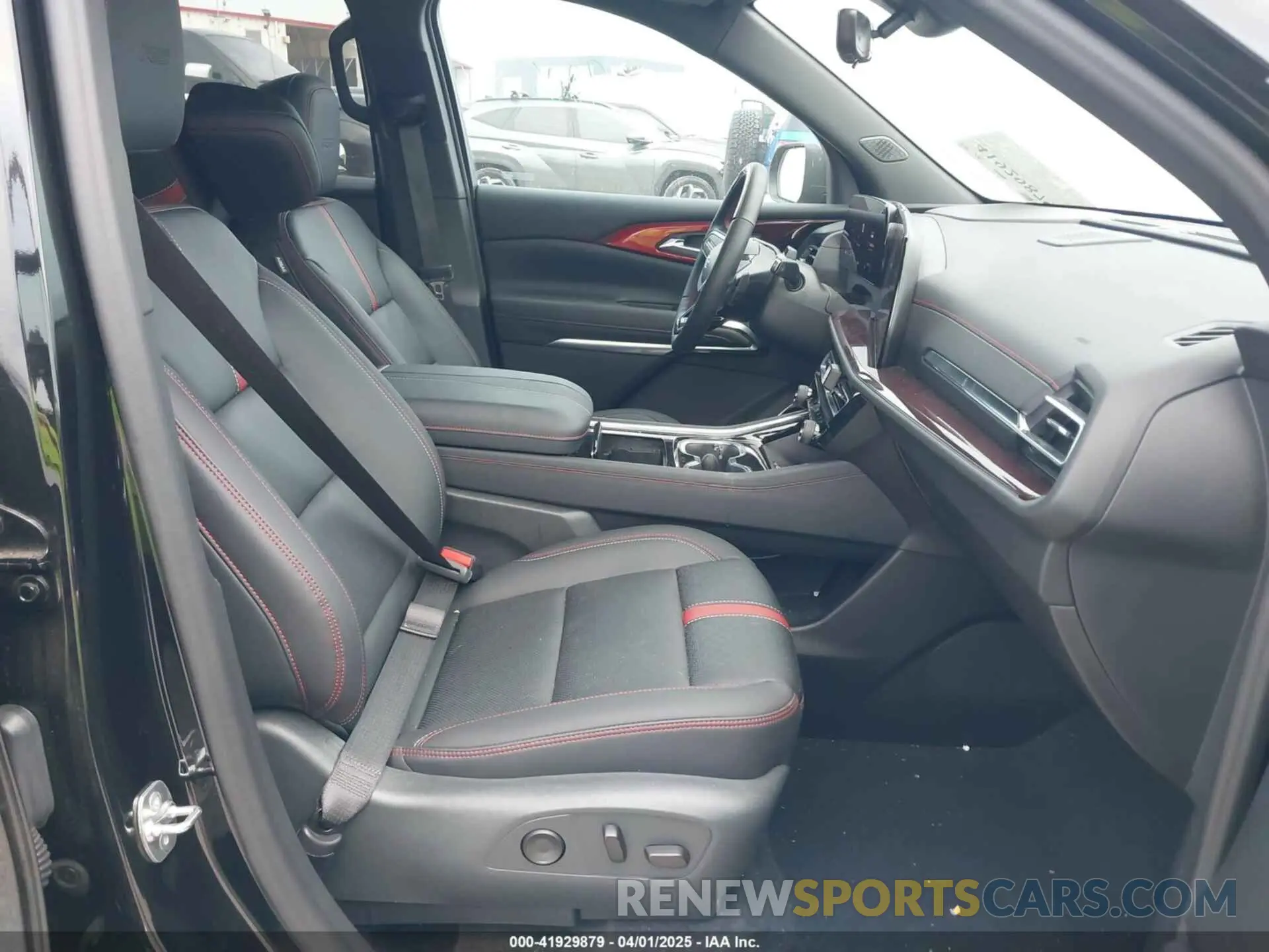 5 Фотография поврежденного автомобиля 1GNEVLKSXRJ154463 CHEVROLET TRAVERSE 2024