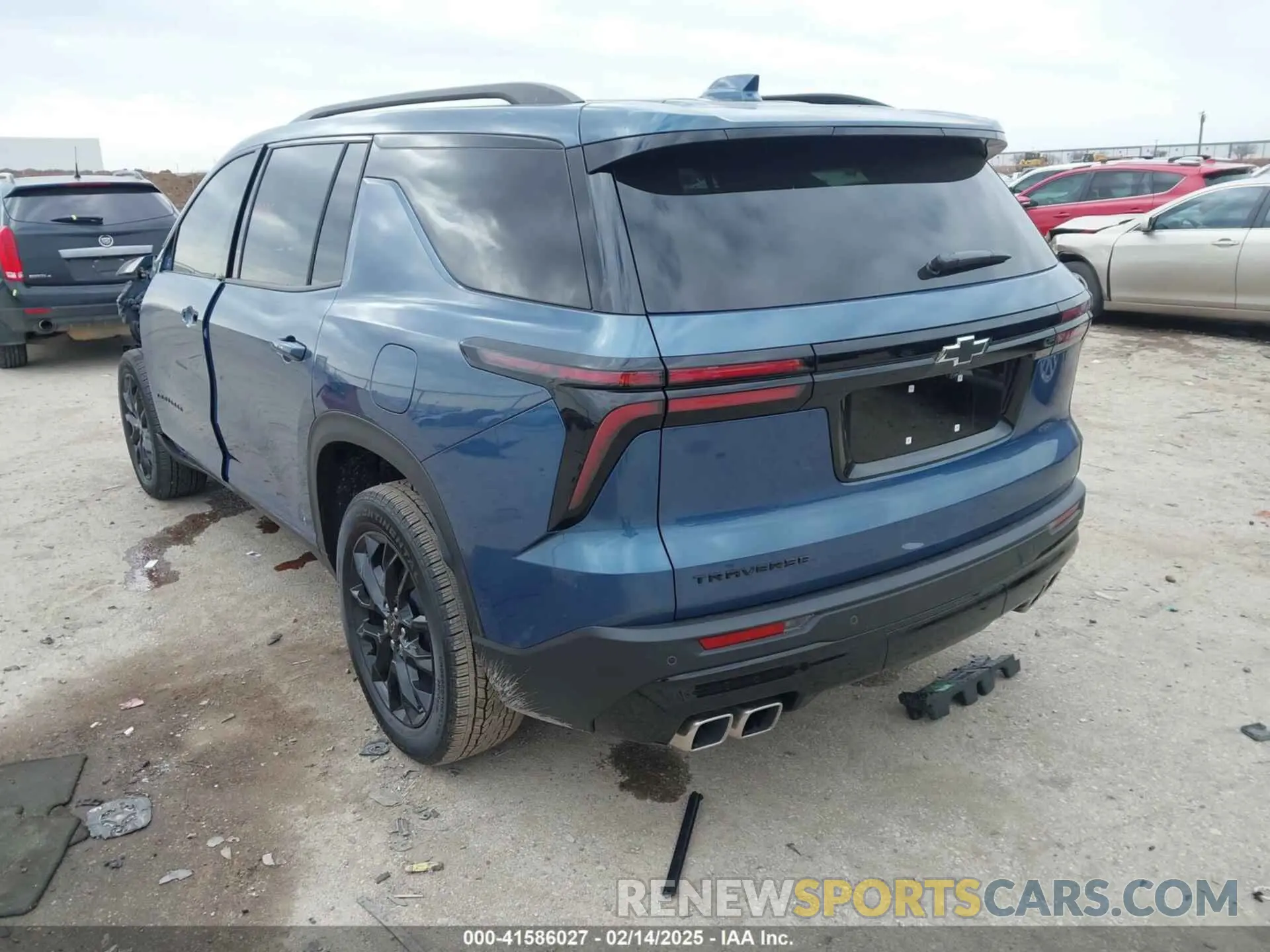 3 Photograph of a damaged car 1GNERGRS0SJ152731 CHEVROLET TRAVERSE 2025