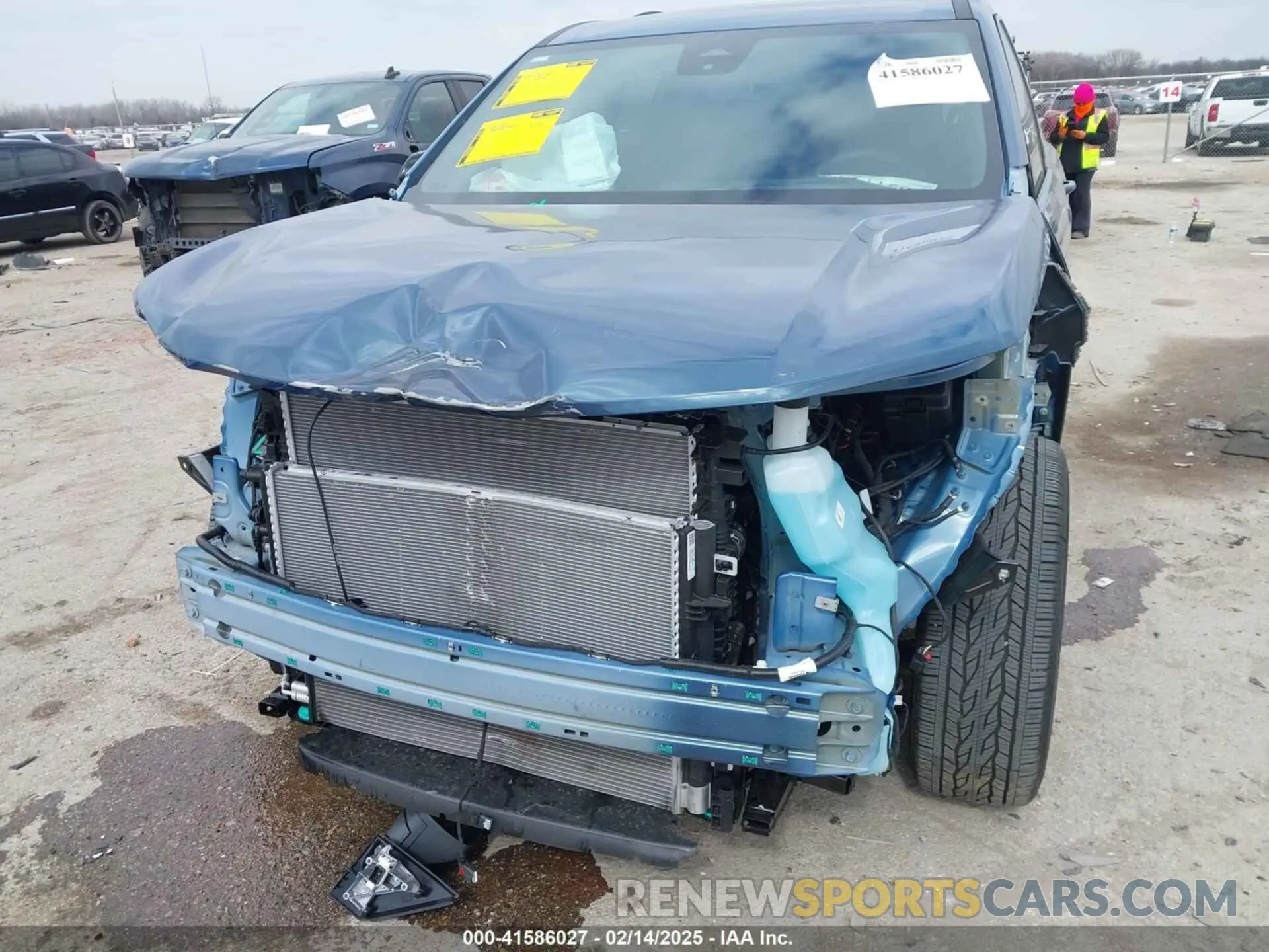 6 Photograph of a damaged car 1GNERGRS0SJ152731 CHEVROLET TRAVERSE 2025