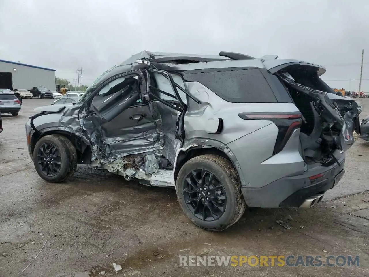 2 Photograph of a damaged car 1GNERGRS2SJ126650 CHEVROLET TRAVERSE 2025