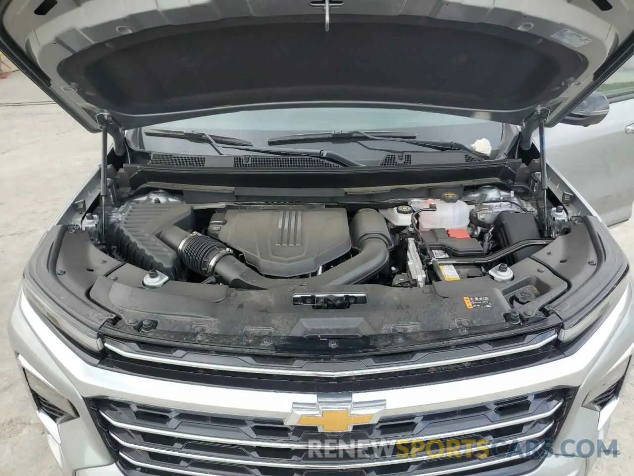 12 Photograph of a damaged car 1GNERKRS3SJ128166 CHEVROLET TRAVERSE 2025