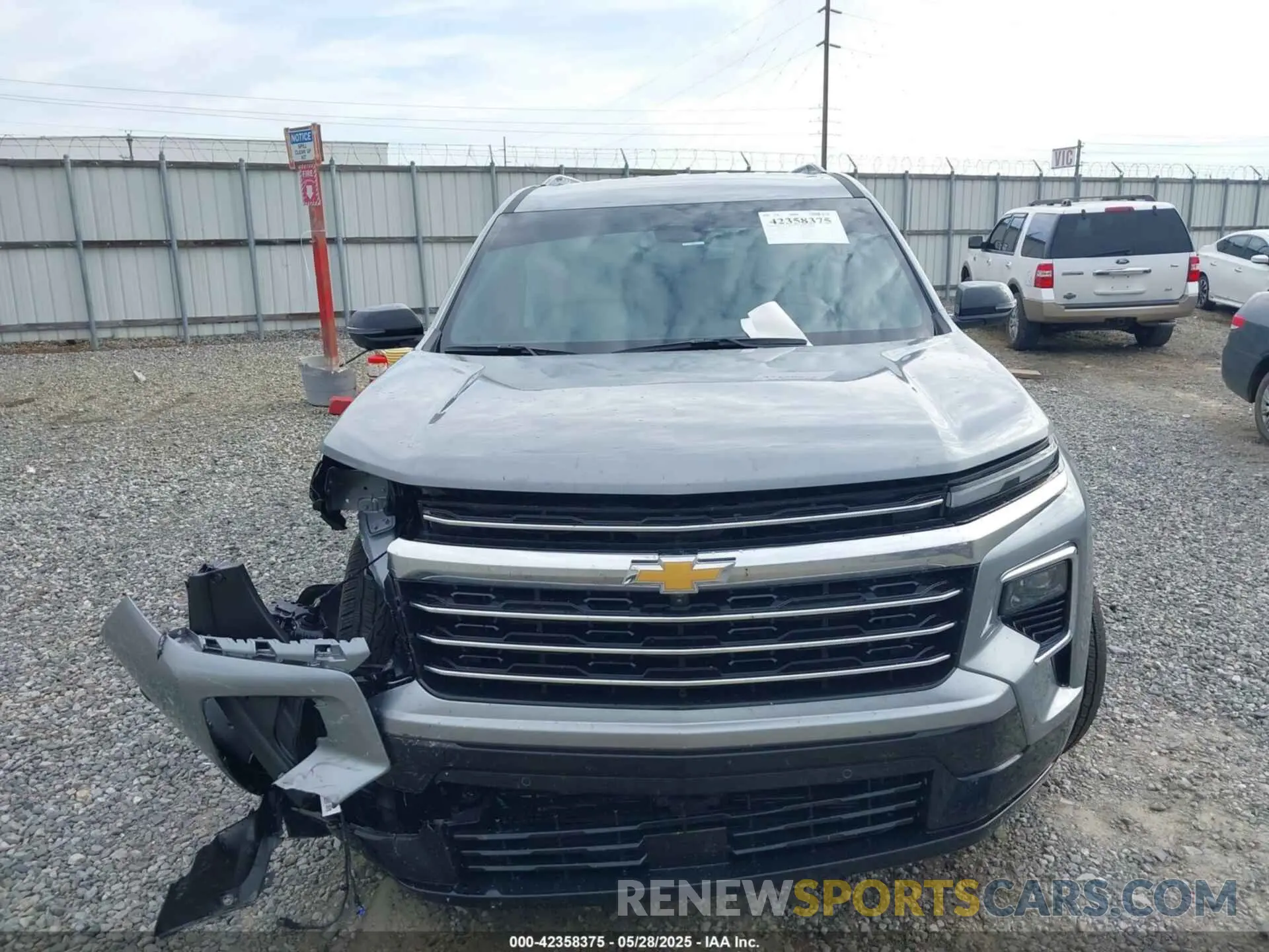 13 Фотография поврежденного автомобиля 1GNERKRS8SJ189335 CHEVROLET TRAVERSE 2025