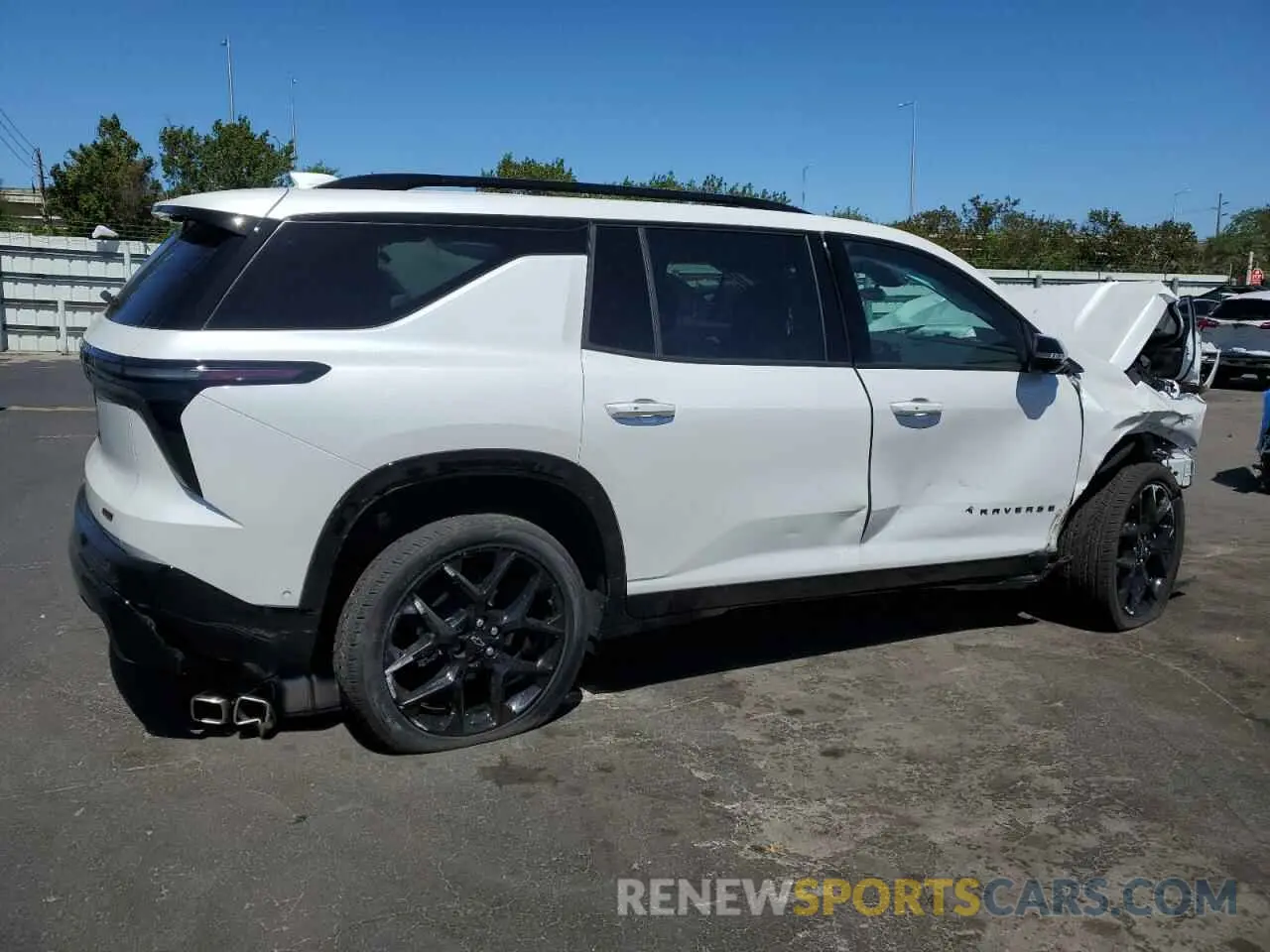 3 Photograph of a damaged car 1GNERLRS3SJ140565 CHEVROLET TRAVERSE 2025