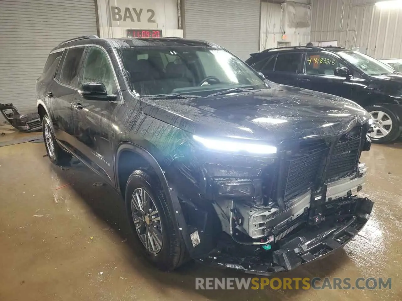 4 Photograph of a damaged car 1GNEVGRS0SJ157780 CHEVROLET TRAVERSE 2025