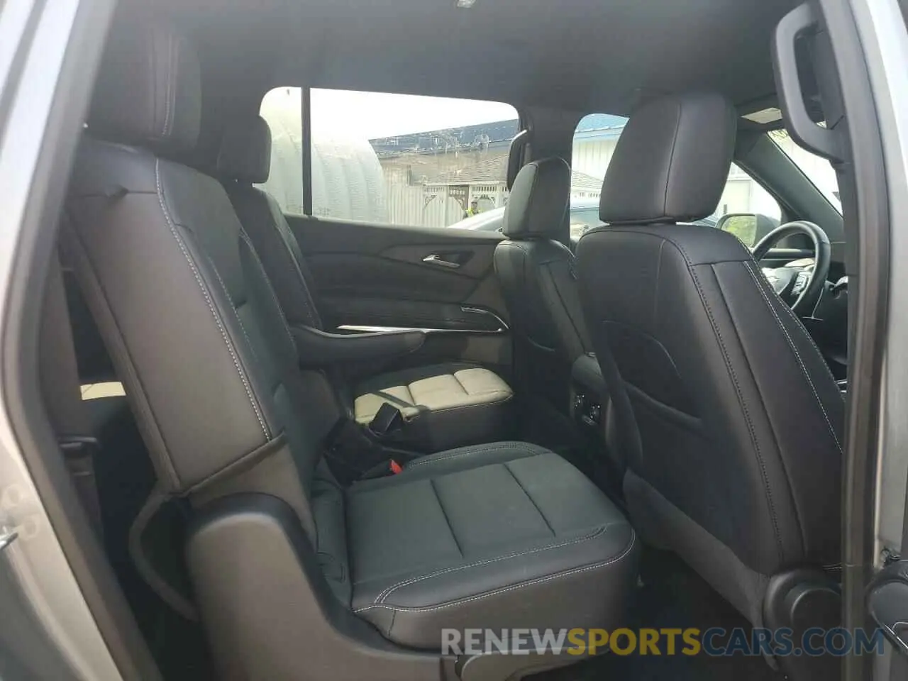 11 Photograph of a damaged car 1GNEVGRS2SJ141449 CHEVROLET TRAVERSE 2025