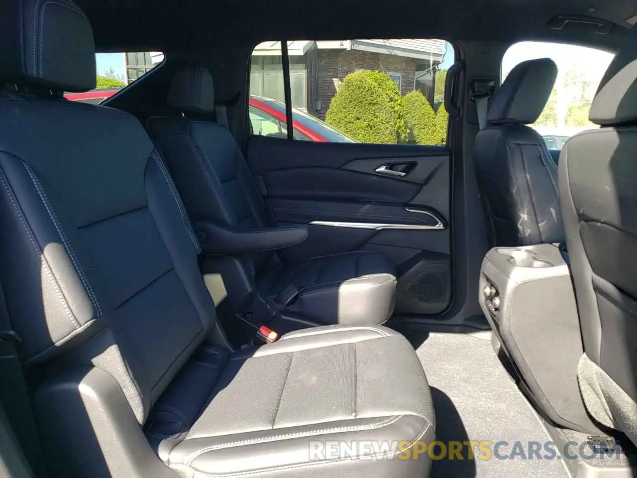 11 Фотография поврежденного автомобиля 1GNEVGRS3SJ215882 CHEVROLET TRAVERSE 2025