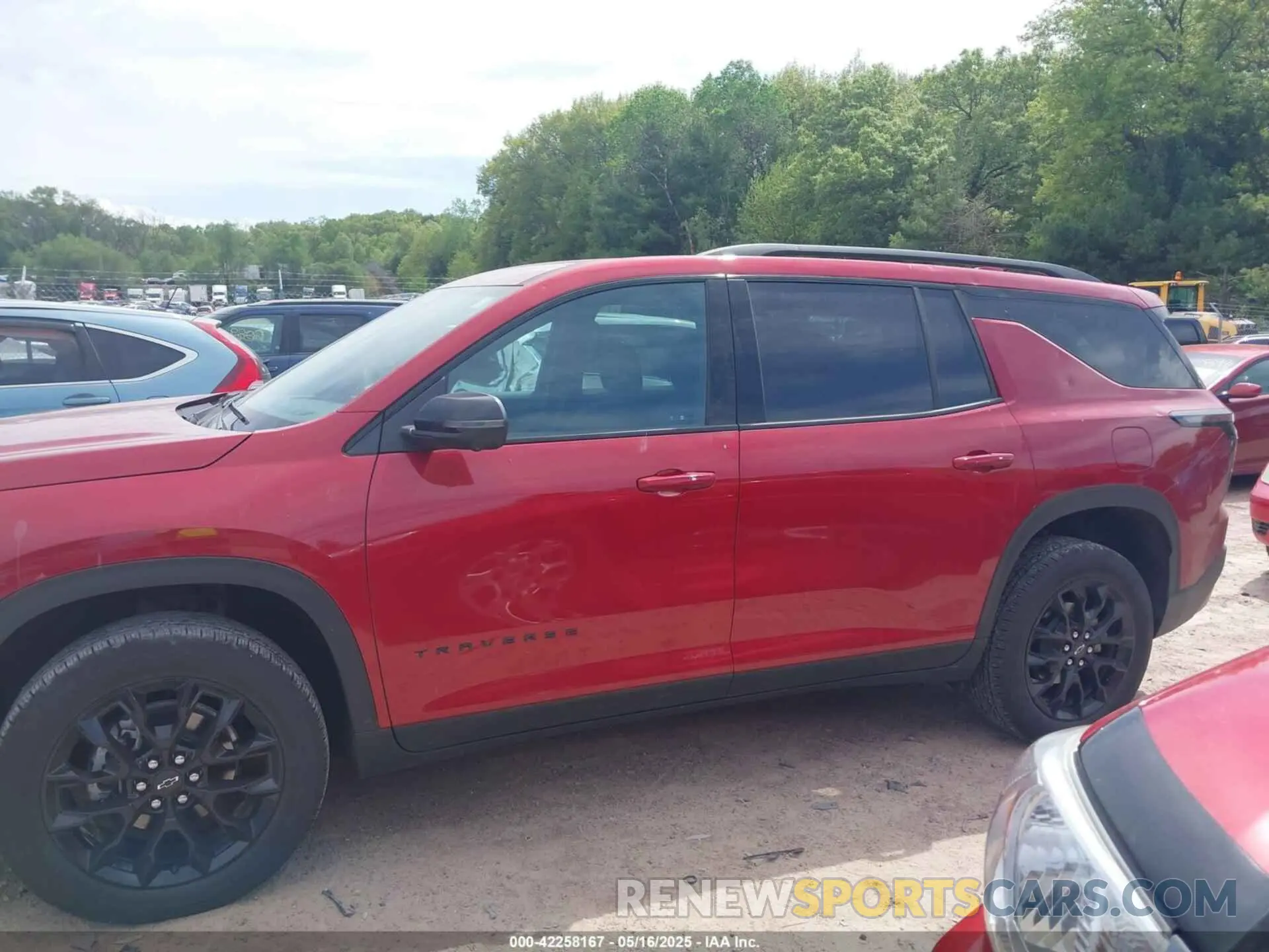 14 Photograph of a damaged car 1GNEVGRS8SJ113204 CHEVROLET TRAVERSE 2025