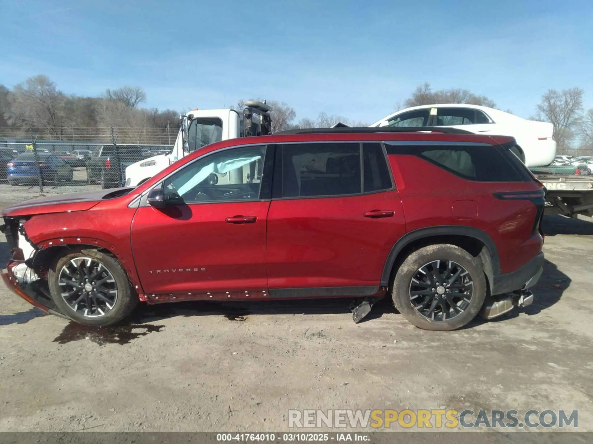 14 Photograph of a damaged car 1GNEVGRS8SJ157218 CHEVROLET TRAVERSE 2025