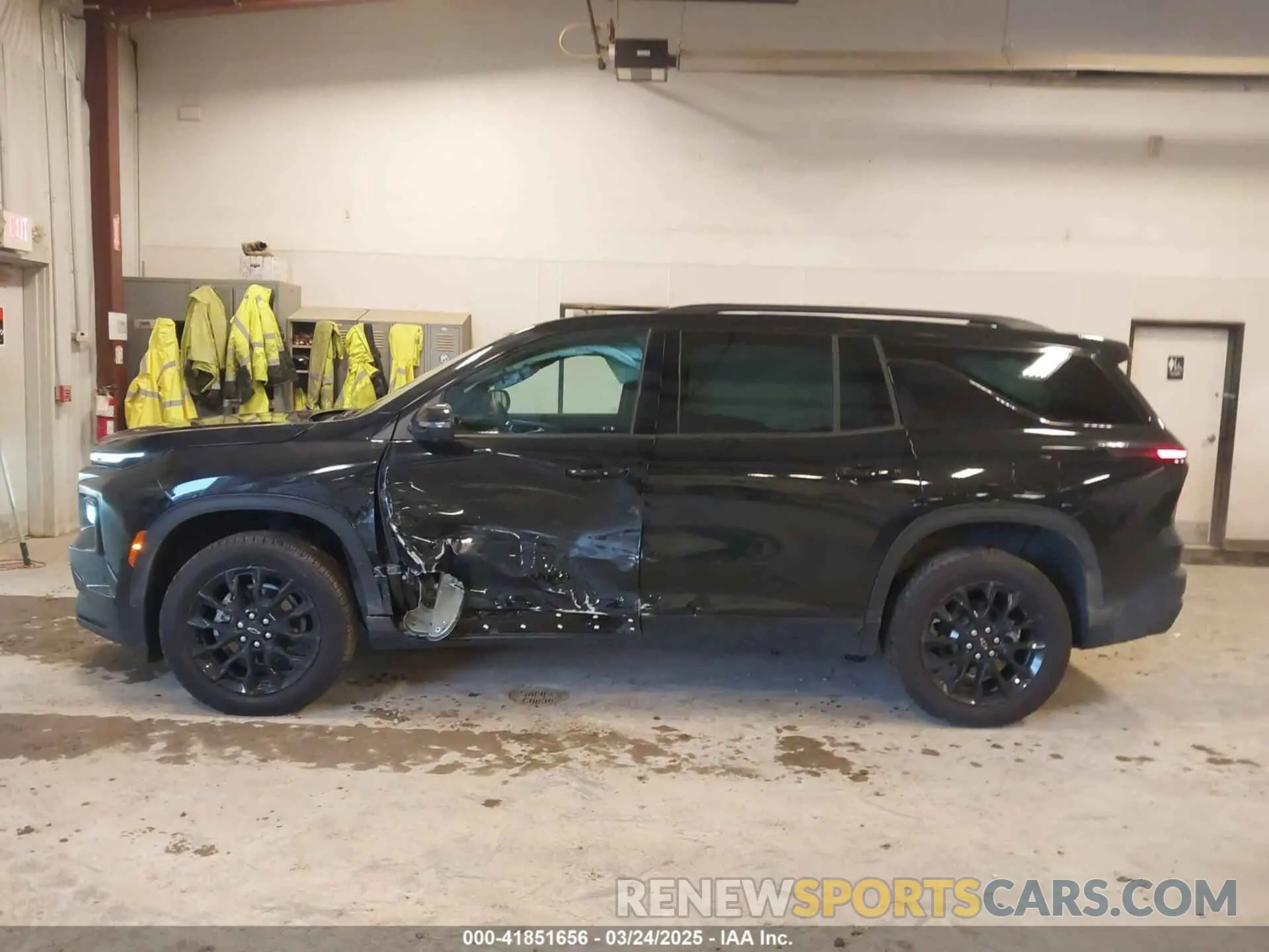 14 Фотография поврежденного автомобиля 1GNEVGRSXSJ157348 CHEVROLET TRAVERSE 2025
