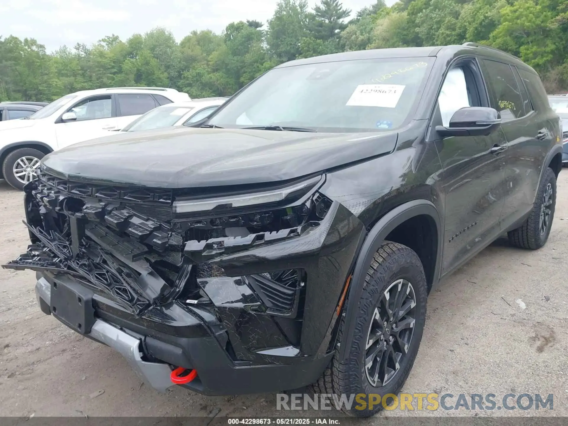 2 Photograph of a damaged car 1GNEVJRS2SJ145062 CHEVROLET TRAVERSE 2025