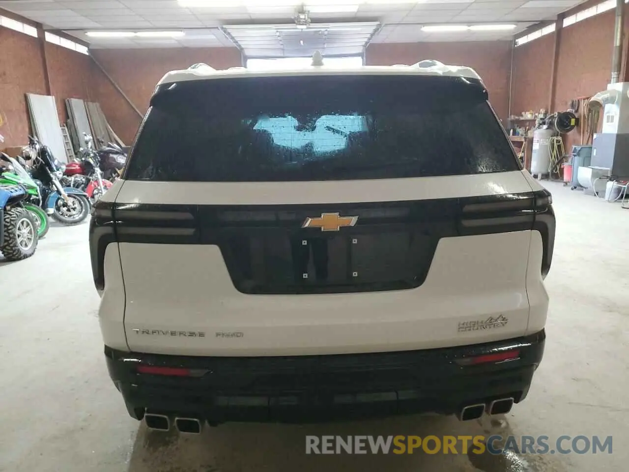 6 Photograph of a damaged car 1GNEVKRS5SJ127953 CHEVROLET TRAVERSE 2025