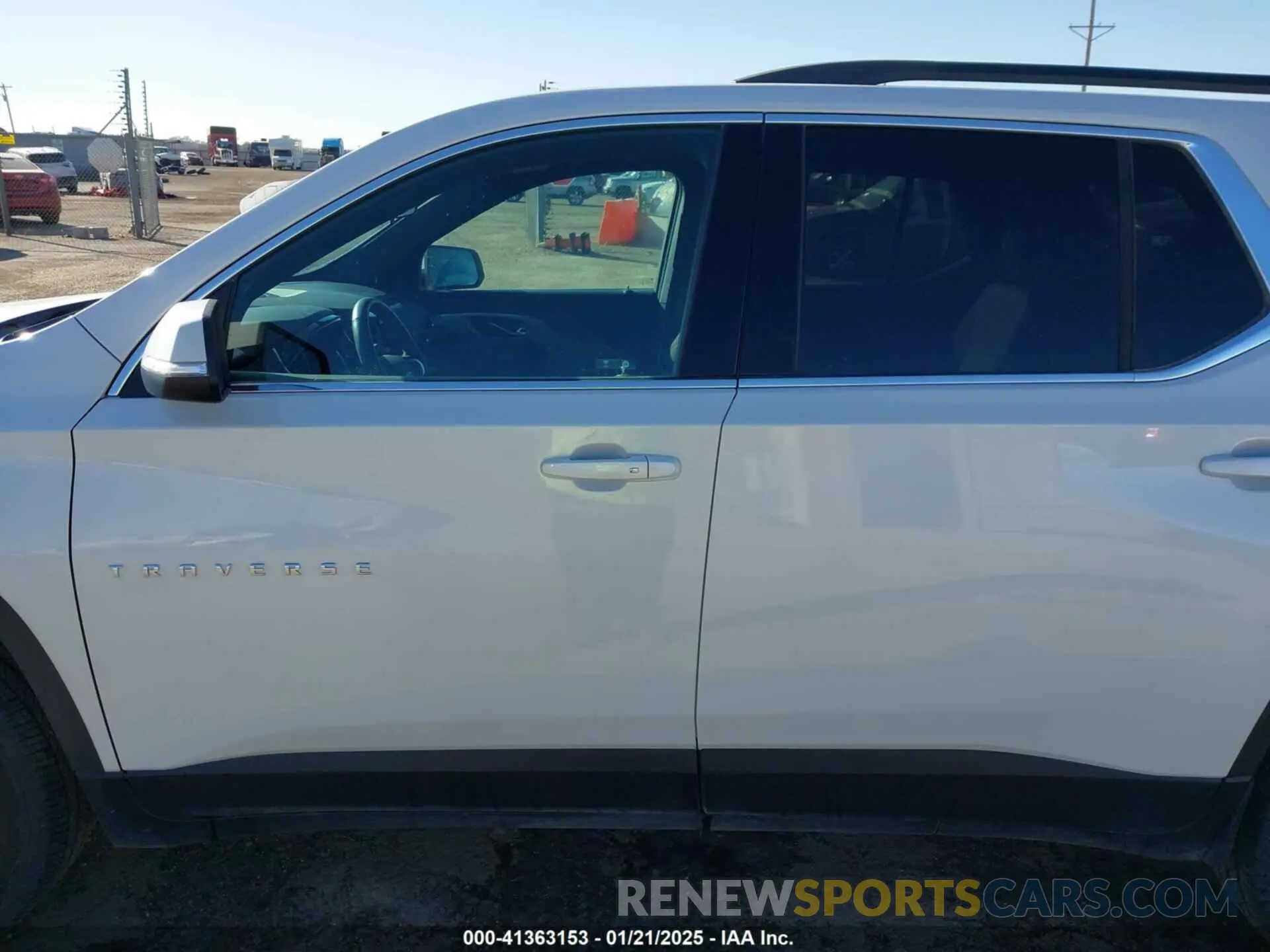15 Photograph of a damaged car 1GNESVKW5RJ129641 CHEVROLET TRAVERSE LIMITED 2024