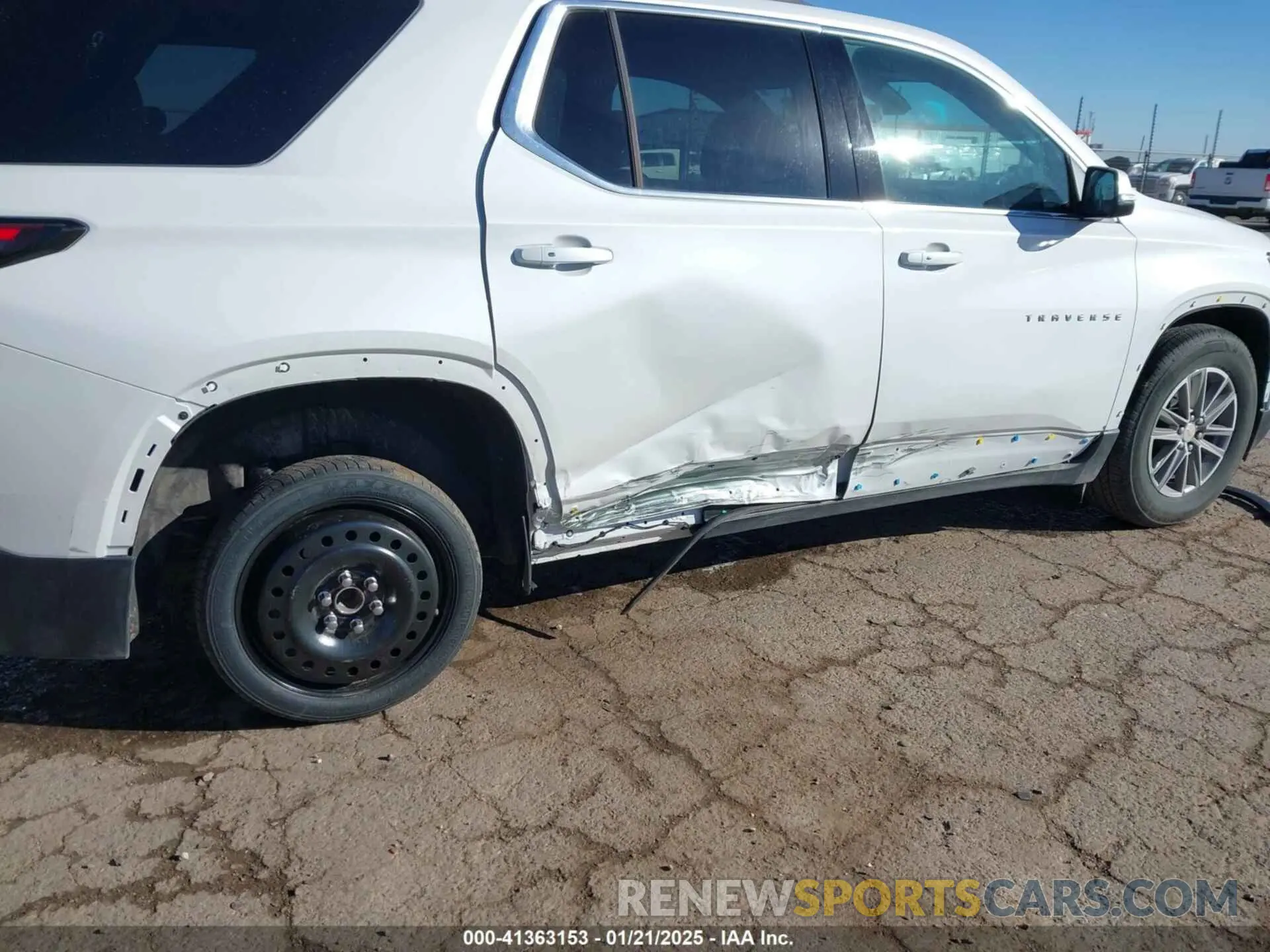 6 Photograph of a damaged car 1GNESVKW5RJ129641 CHEVROLET TRAVERSE LIMITED 2024