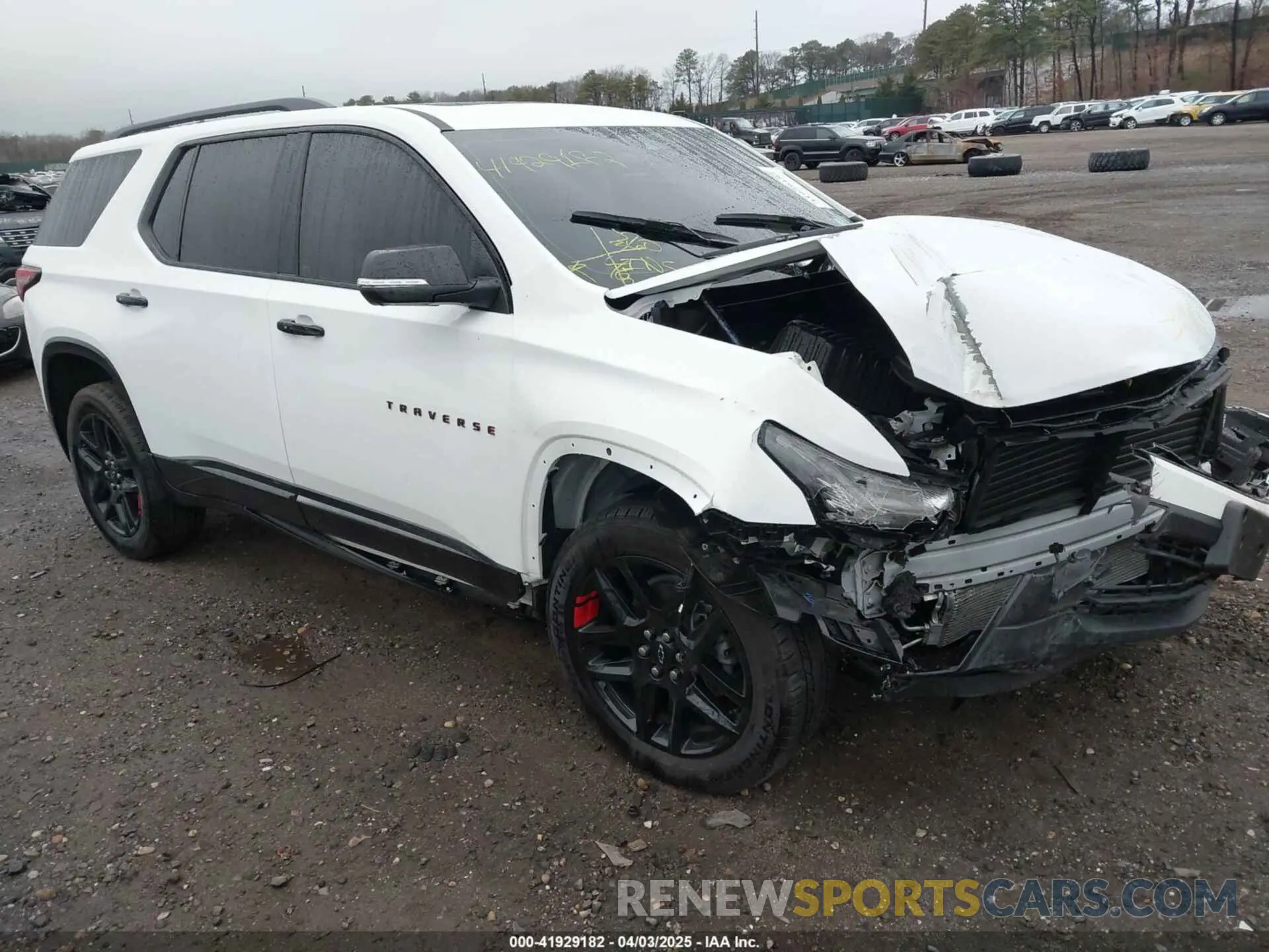 1 Photograph of a damaged car 1GNETZKW8RJ136958 CHEVROLET TRAVERSE LIMITED 2024