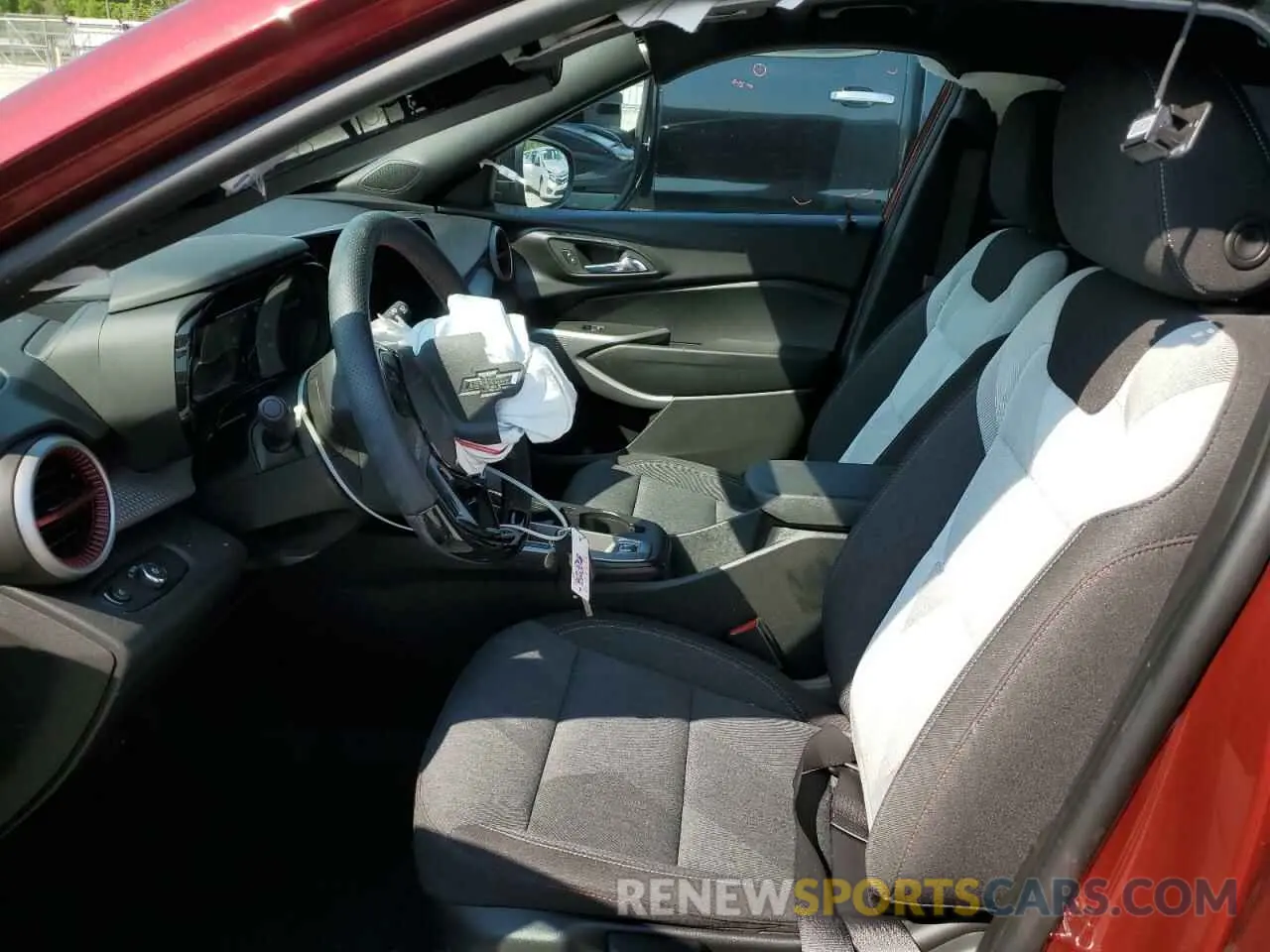 7 Photograph of a damaged car KL77LGE20RC026003 CHEVROLET TRAX 1RS 2024