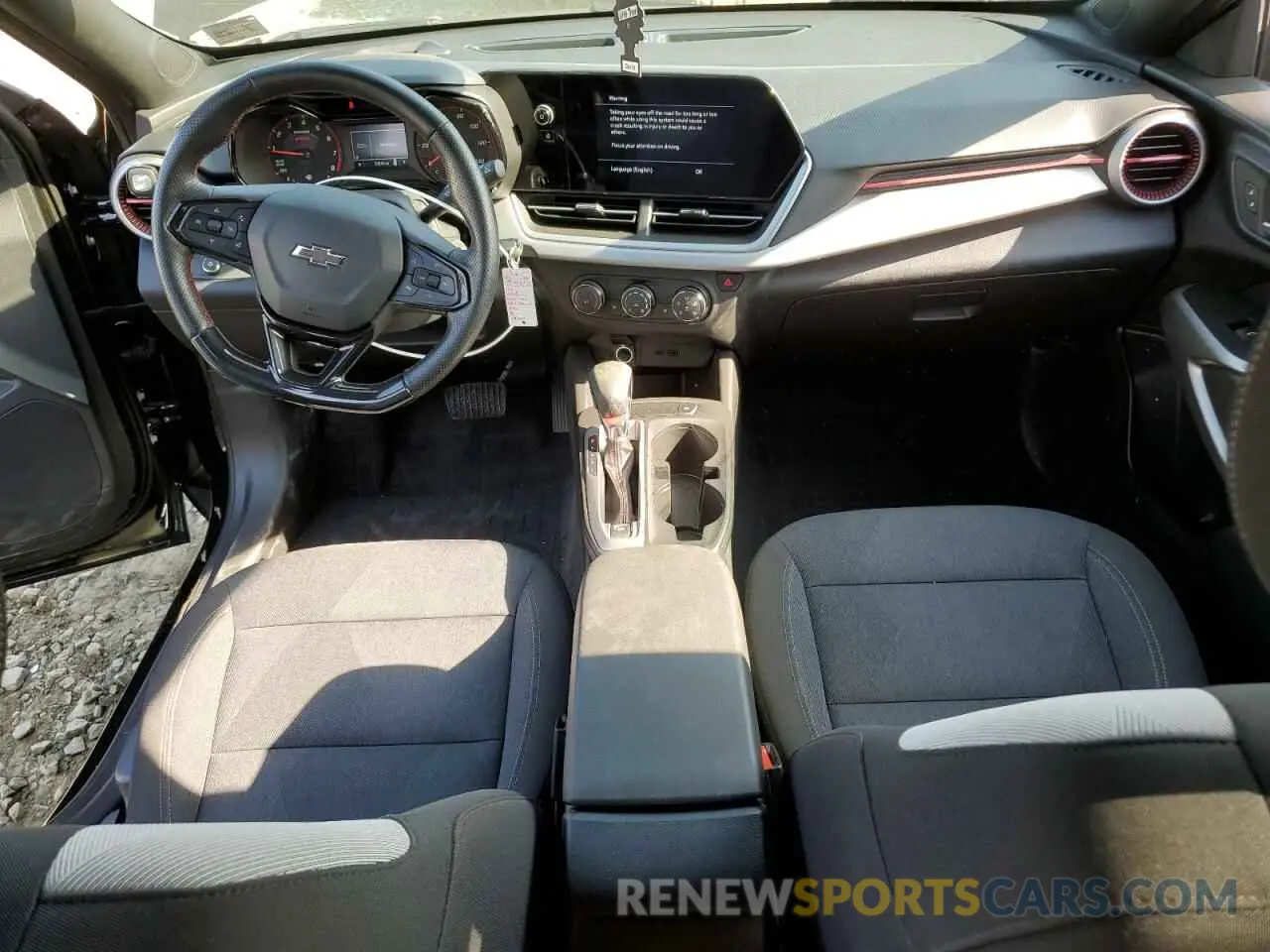 8 Photograph of a damaged car KL77LGE21RC037298 CHEVROLET TRAX 1RS 2024