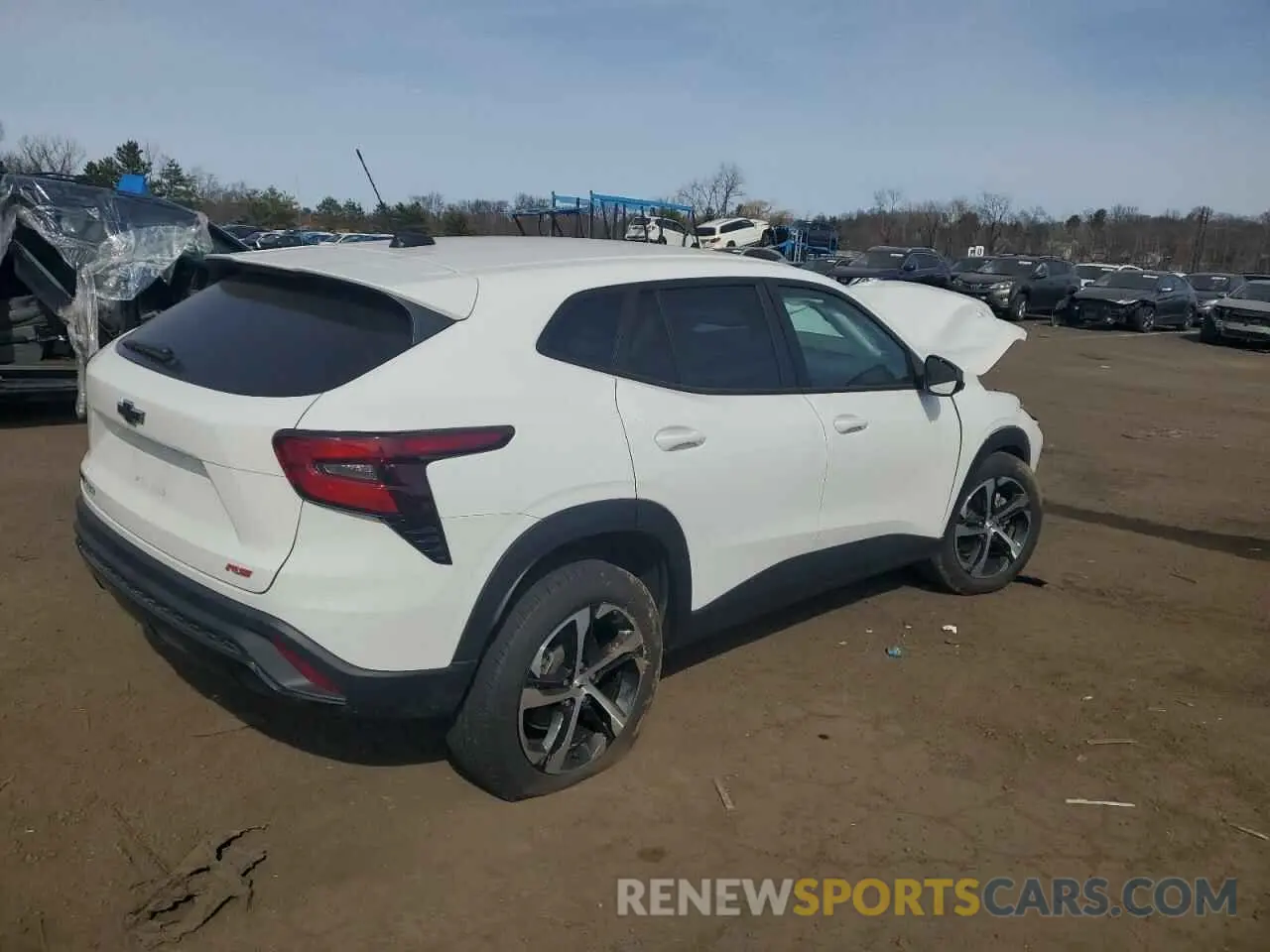 3 Фотография поврежденного автомобиля KL77LGE21RC092883 CHEVROLET TRAX 1RS 2024