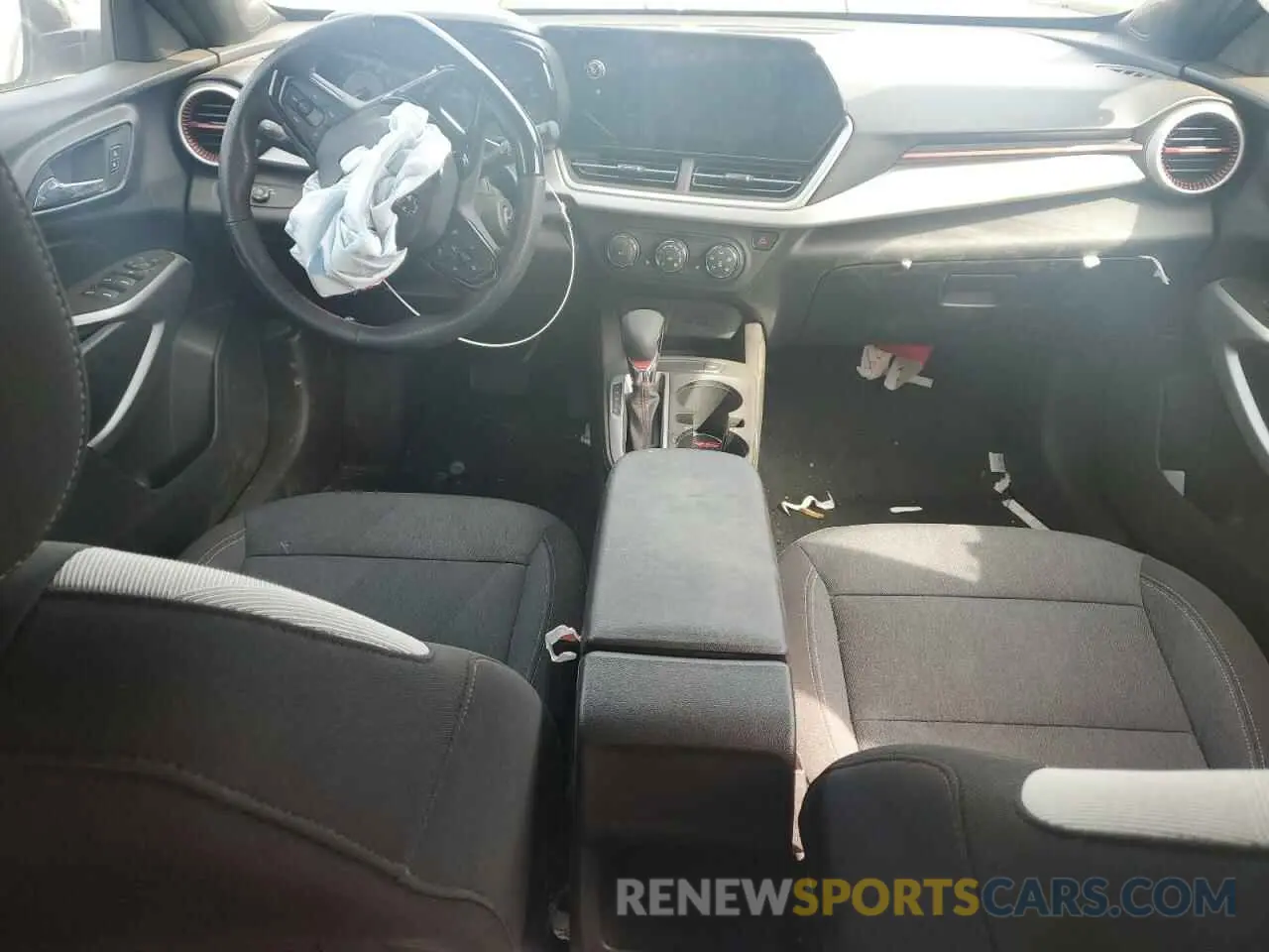 8 Фотография поврежденного автомобиля KL77LGE21RC092883 CHEVROLET TRAX 1RS 2024