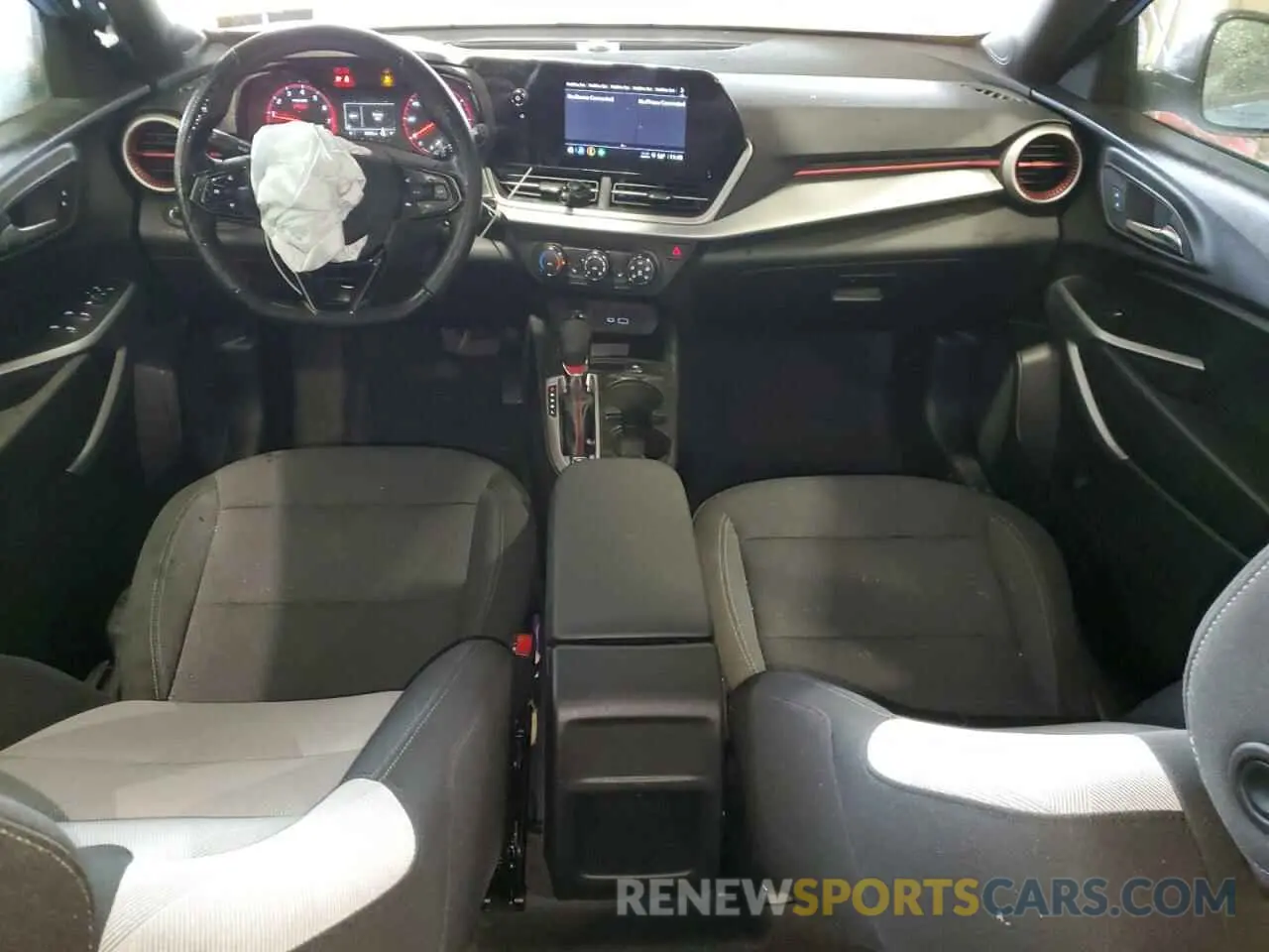 8 Фотография поврежденного автомобиля KL77LGE24RC145964 CHEVROLET TRAX 1RS 2024