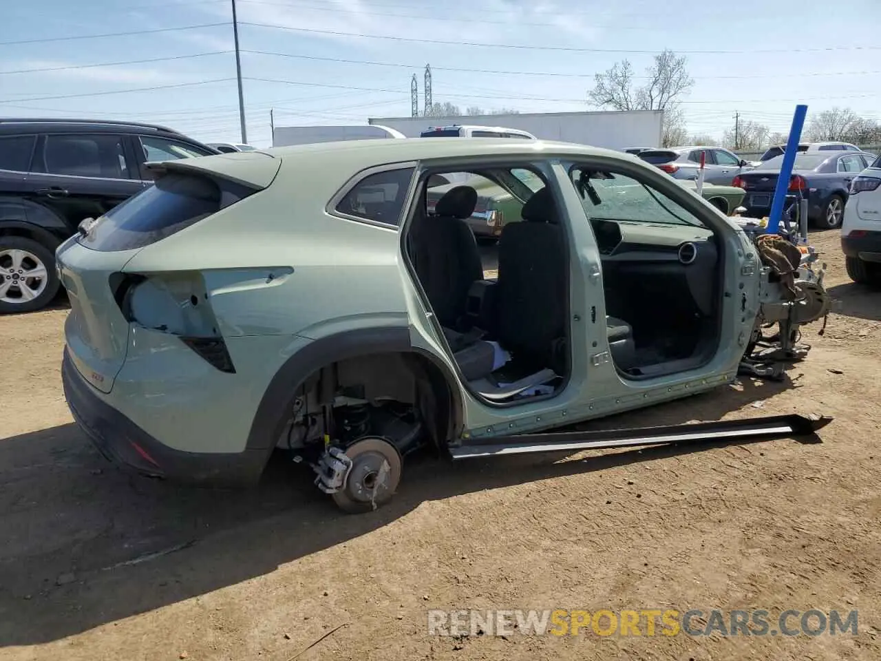 3 Фотография поврежденного автомобиля KL77LGE26RC128941 CHEVROLET TRAX 1RS 2024