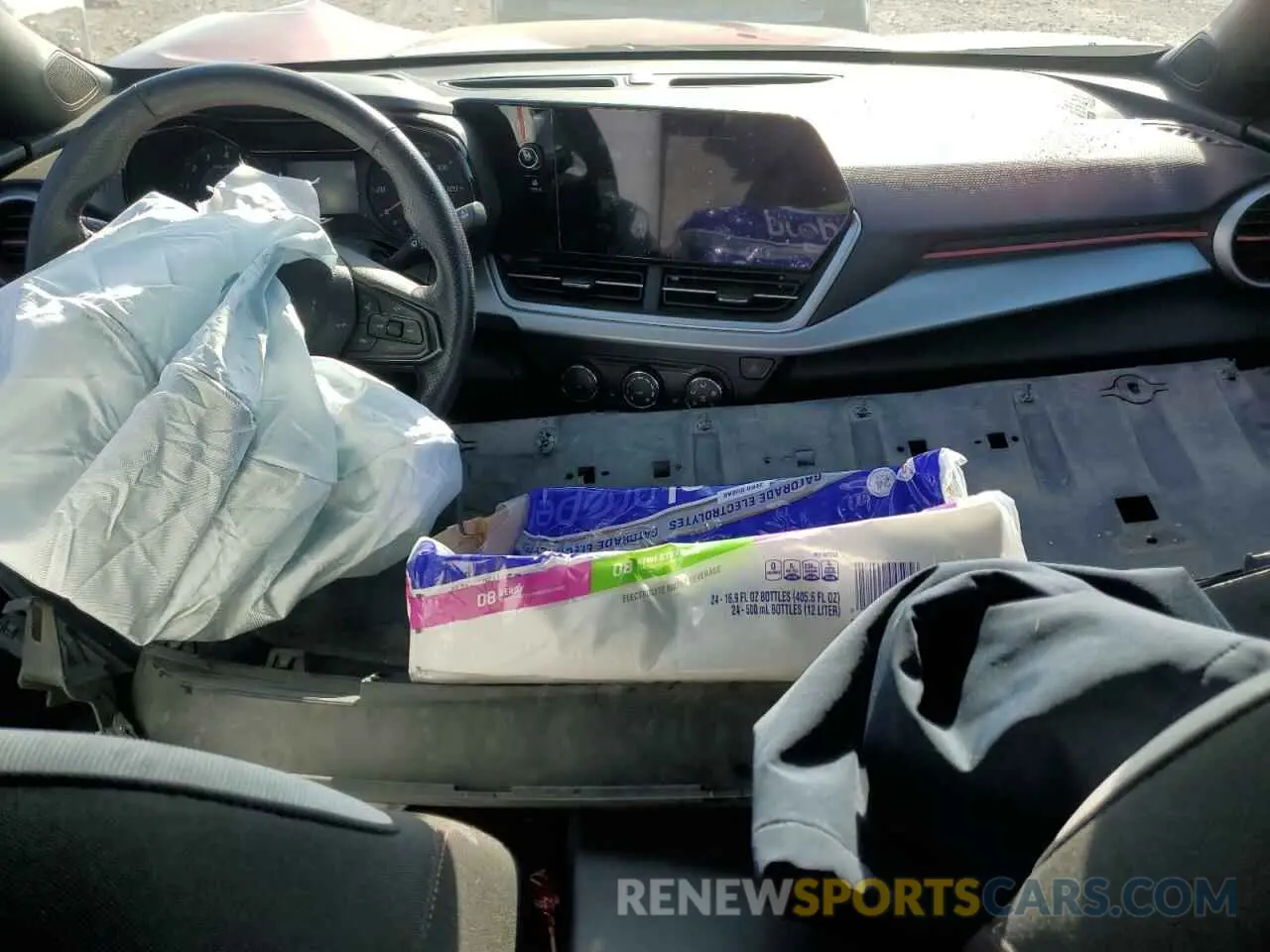 8 Photograph of a damaged car KL77LGE27RC026340 CHEVROLET TRAX 1RS 2024