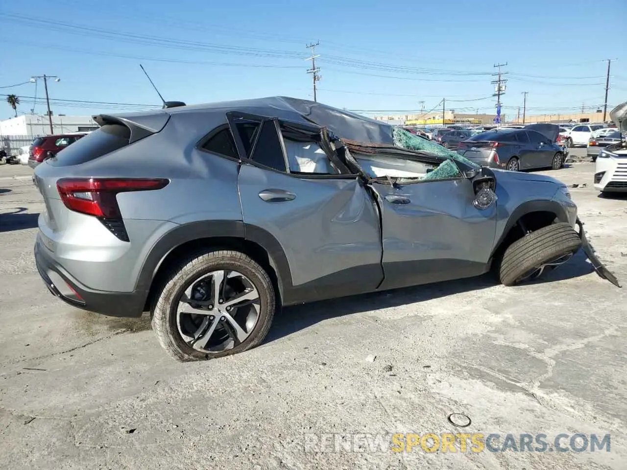3 Фотография поврежденного автомобиля KL77LGE2XRC229819 CHEVROLET TRAX 1RS 2024