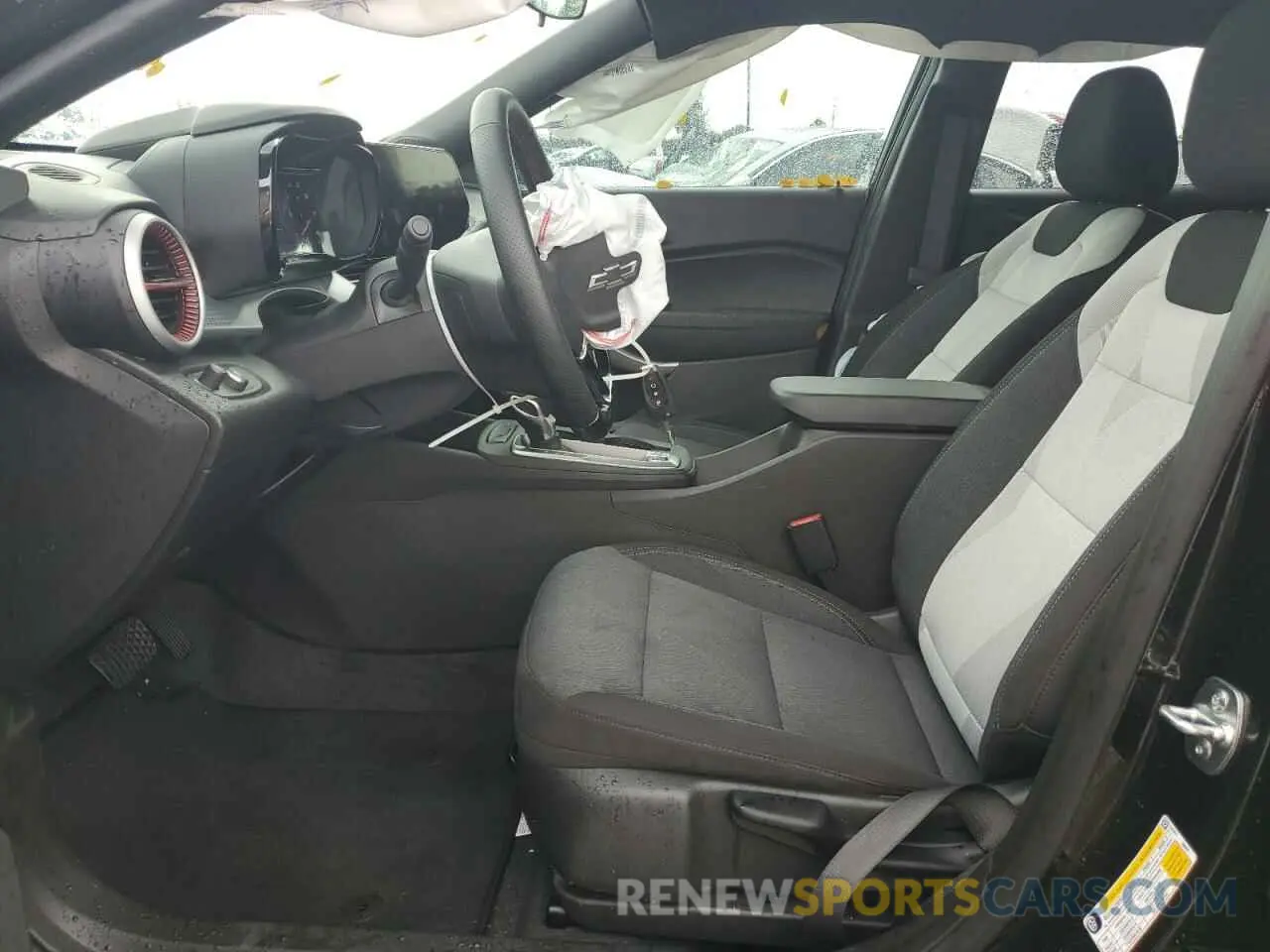 7 Фотография поврежденного автомобиля KL77LGEP2SC191990 CHEVROLET TRAX 1RS 2025