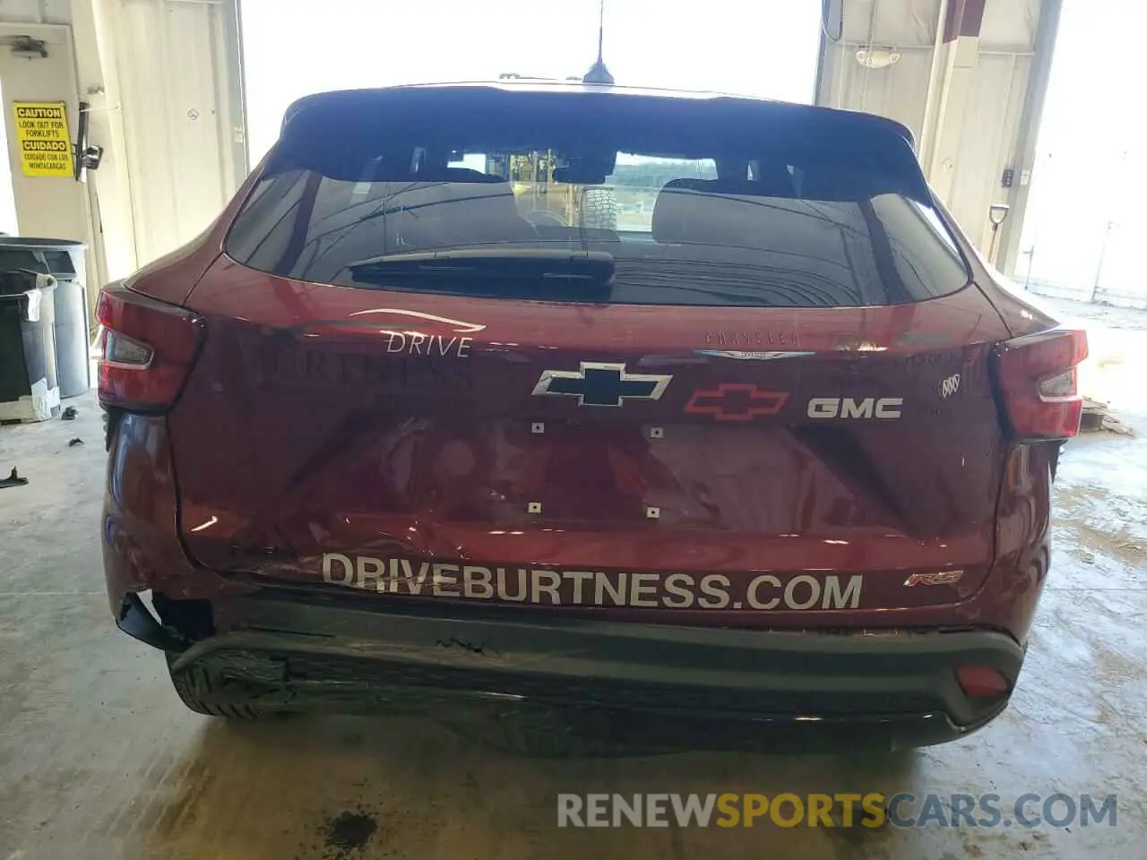 6 Photograph of a damaged car KL77LGEP9SC014241 CHEVROLET TRAX 1RS 2025