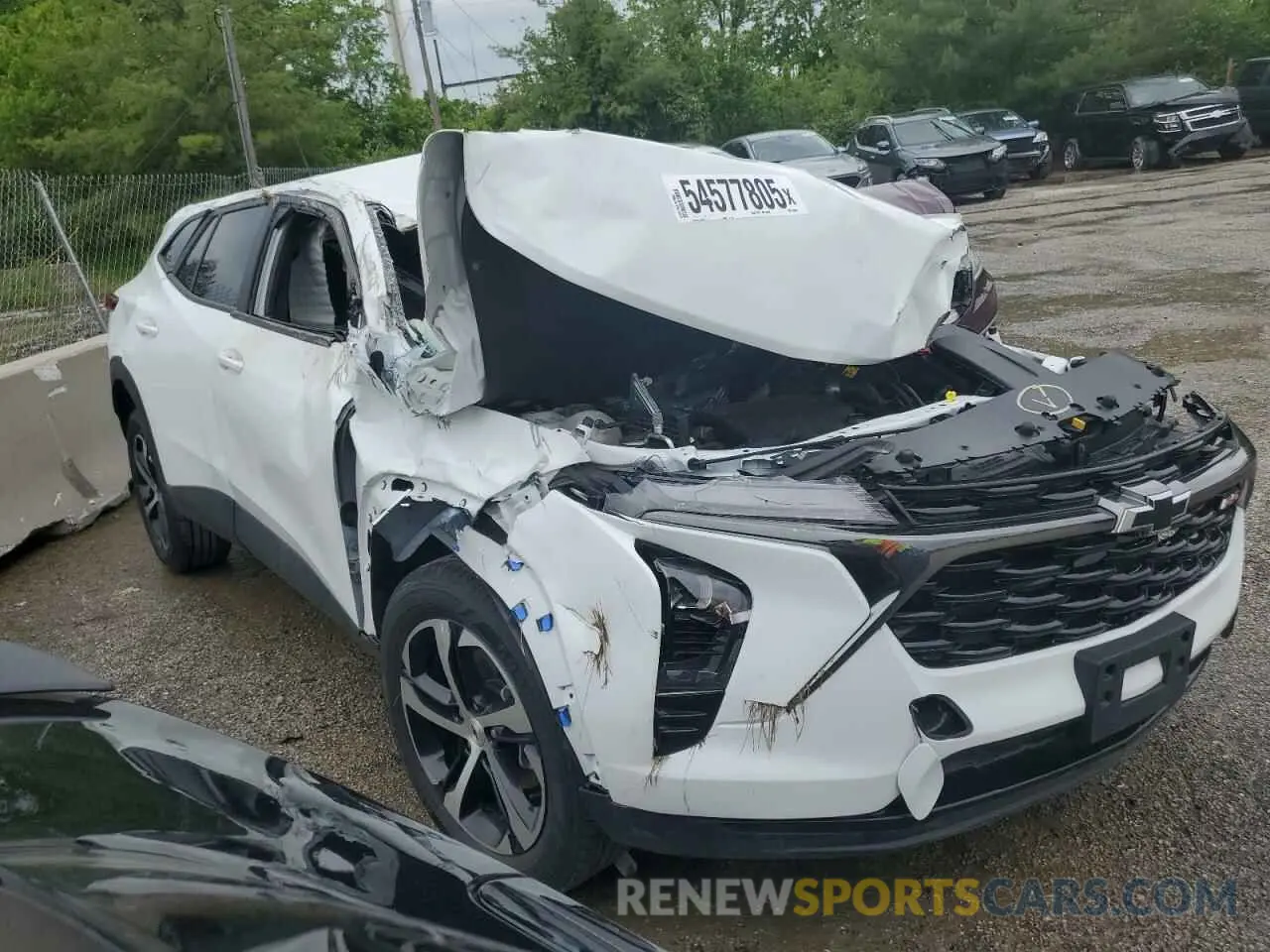 4 Photograph of a damaged car KL77LGEP9SC031640 CHEVROLET TRAX 1RS 2025
