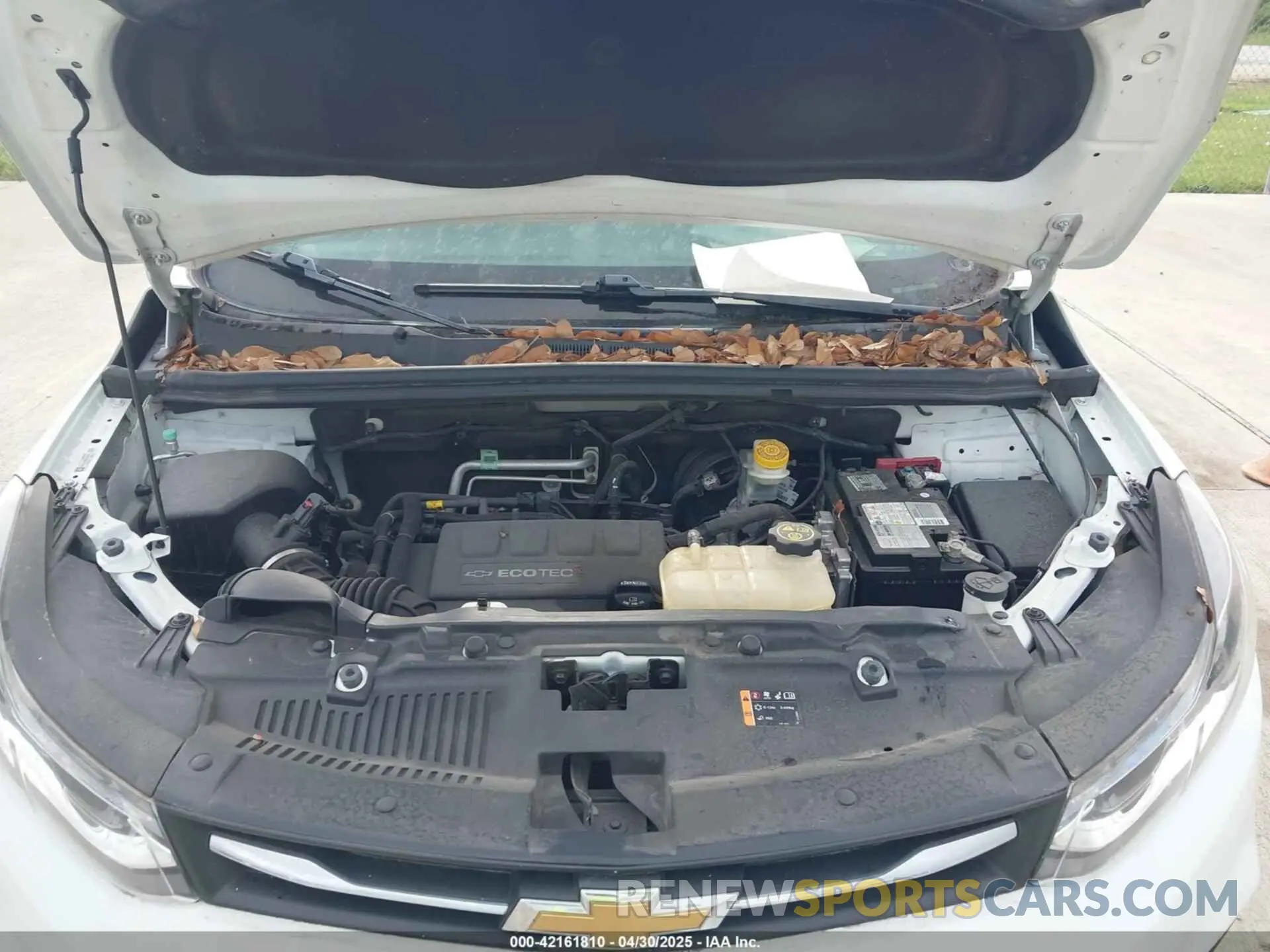 10 Photograph of a damaged car 3GNCJKSB0KL233670 CHEVROLET TRAX 2019