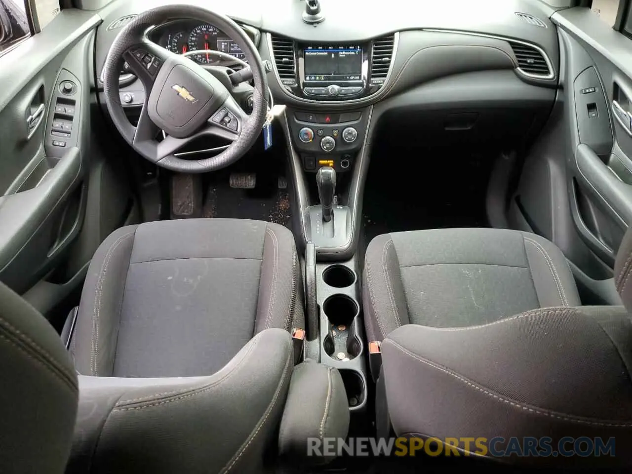 8 Фотография поврежденного автомобиля 3GNCJKSB0KL377008 CHEVROLET TRAX 2019