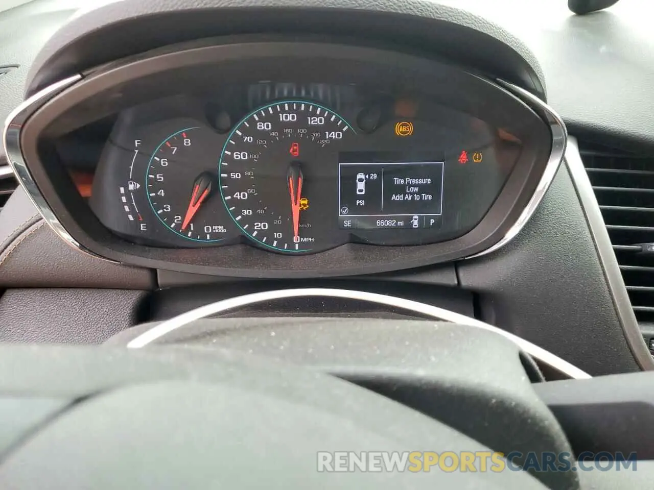 9 Фотография поврежденного автомобиля 3GNCJKSB0KL377008 CHEVROLET TRAX 2019