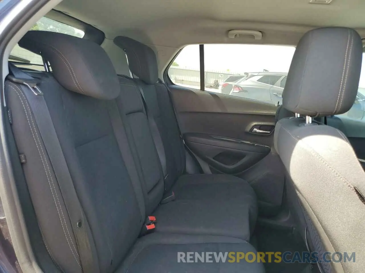 11 Photograph of a damaged car 3GNCJKSB1KL203724 CHEVROLET TRAX 2019