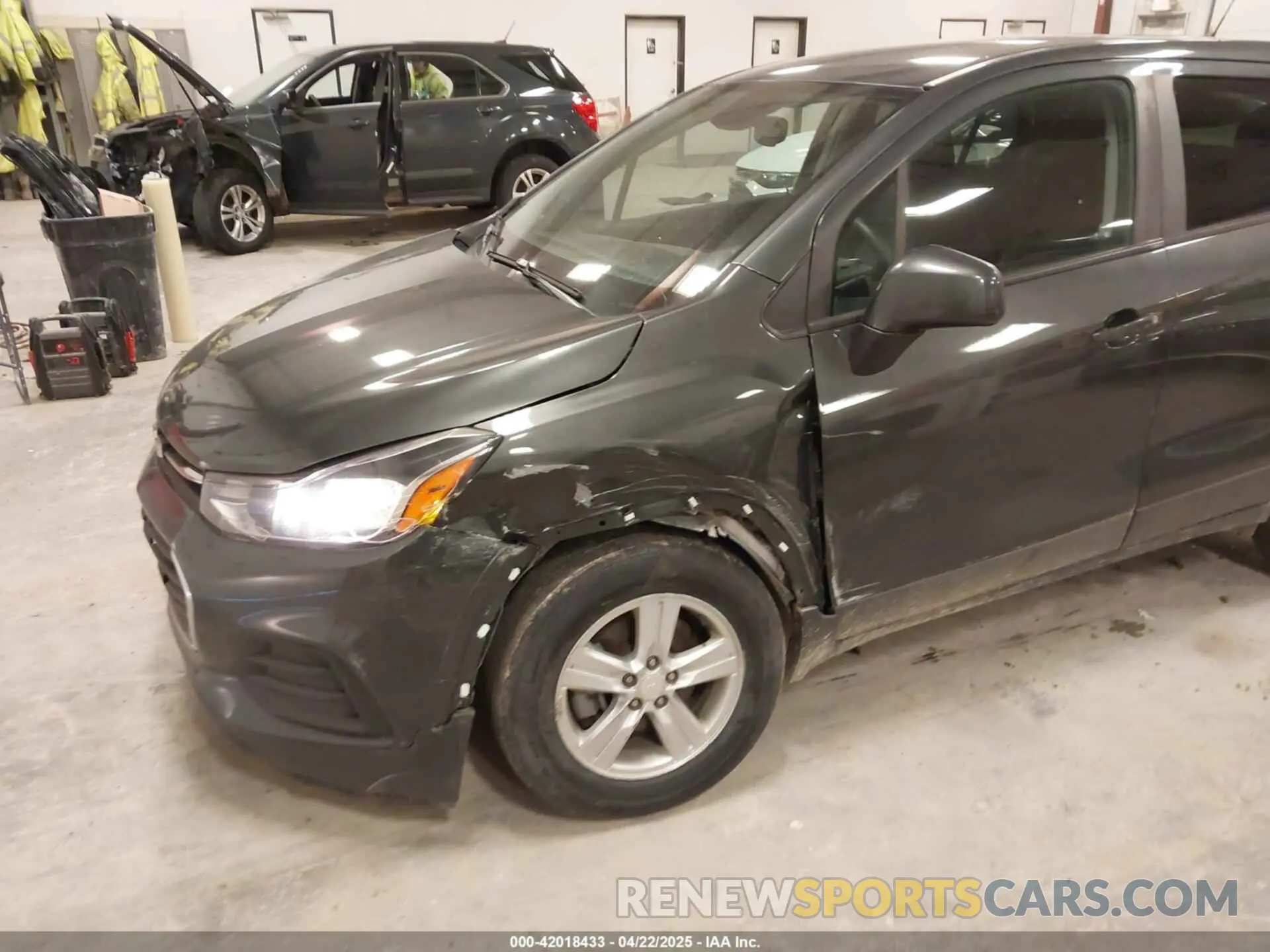 6 Фотография поврежденного автомобиля 3GNCJKSB1KL376286 CHEVROLET TRAX 2019