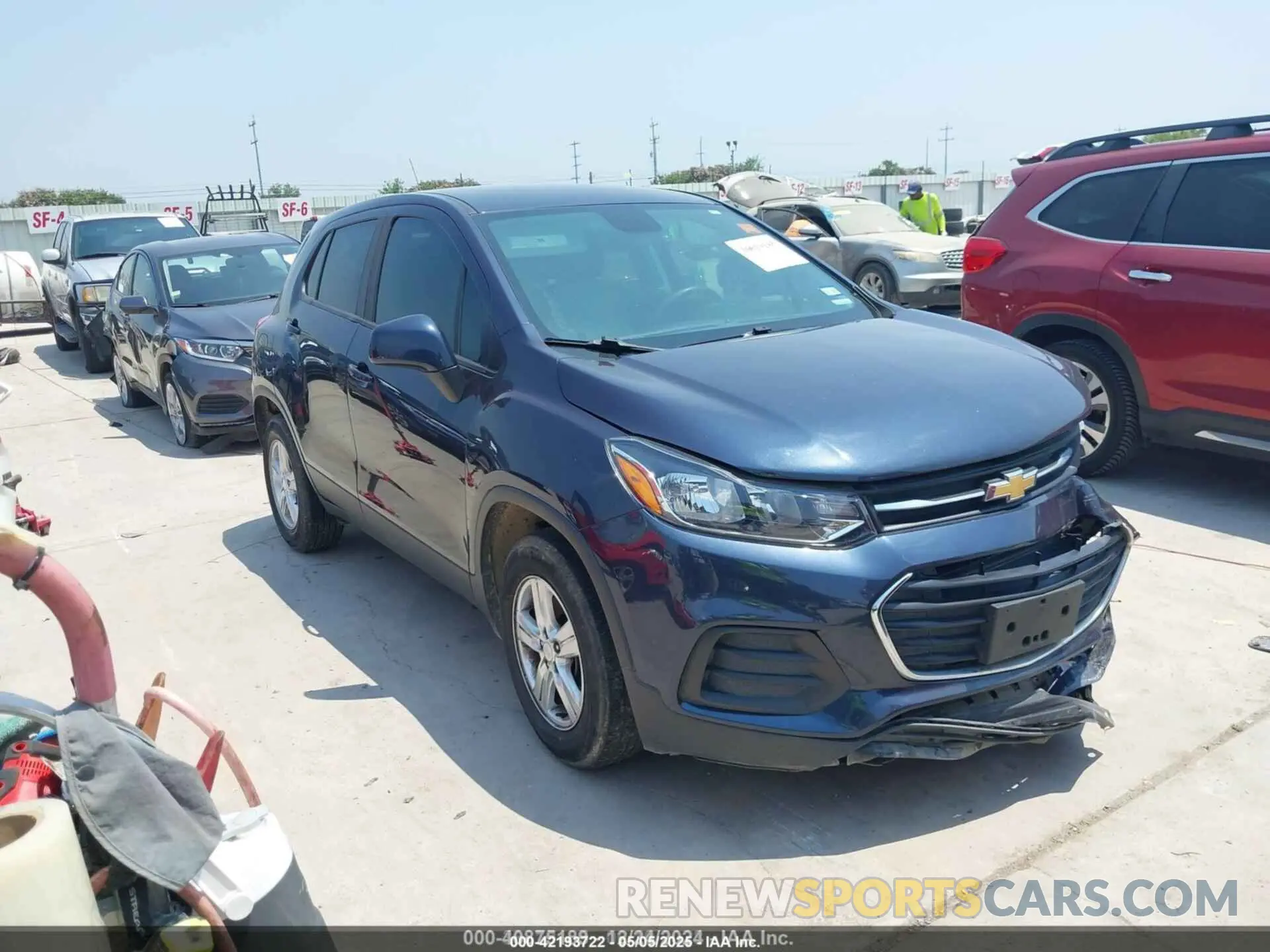 1 Фотография поврежденного автомобиля 3GNCJKSB2KL242533 CHEVROLET TRAX 2019
