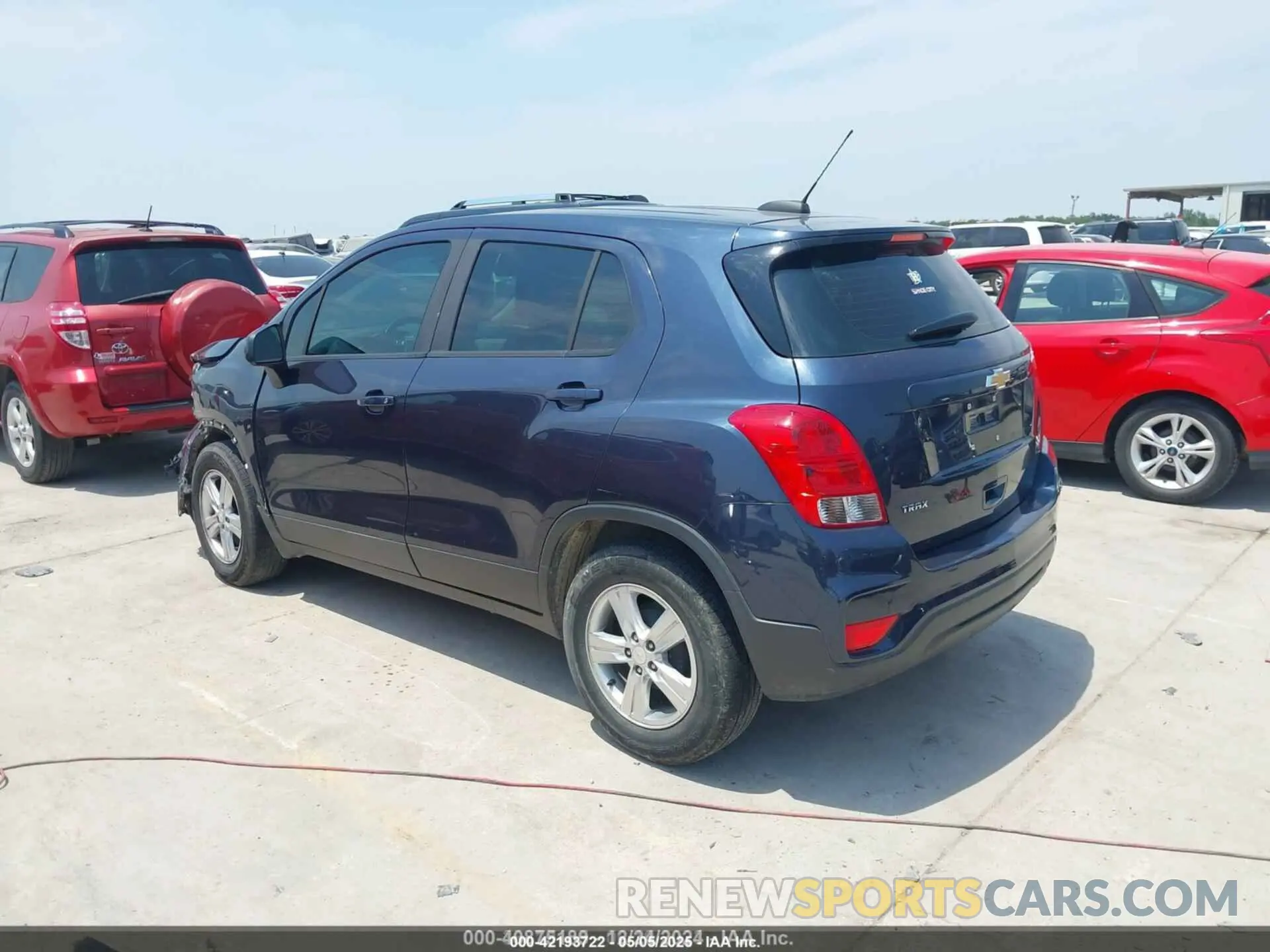 3 Фотография поврежденного автомобиля 3GNCJKSB2KL242533 CHEVROLET TRAX 2019