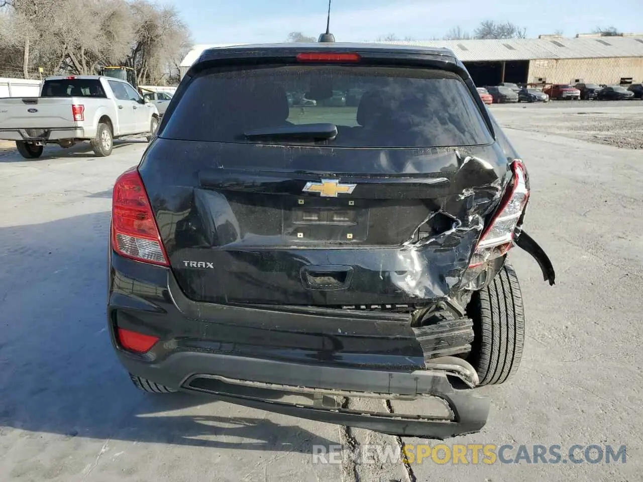 6 Фотография поврежденного автомобиля 3GNCJKSB4KL192783 CHEVROLET TRAX 2019