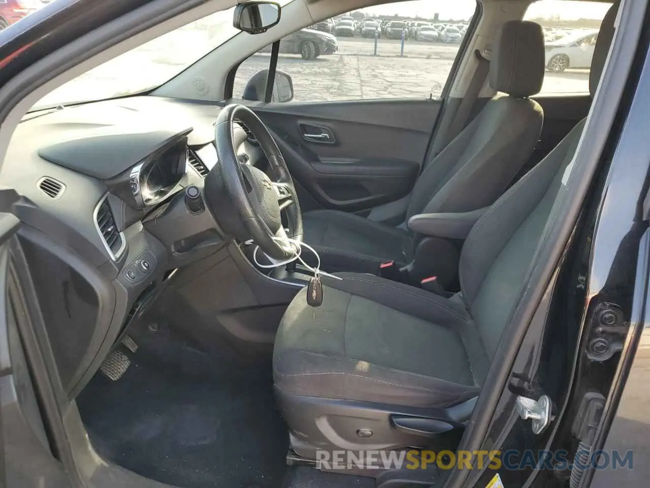 7 Фотография поврежденного автомобиля 3GNCJKSB4KL192783 CHEVROLET TRAX 2019